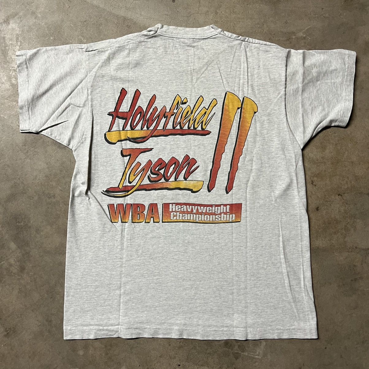 Vintage Vintage WCB 1997 M. Tyson vs E. Holyfield 🇺🇸 Boxing T-Shirt Size US XL / EU 56 / 4 - 5 Thumbnail