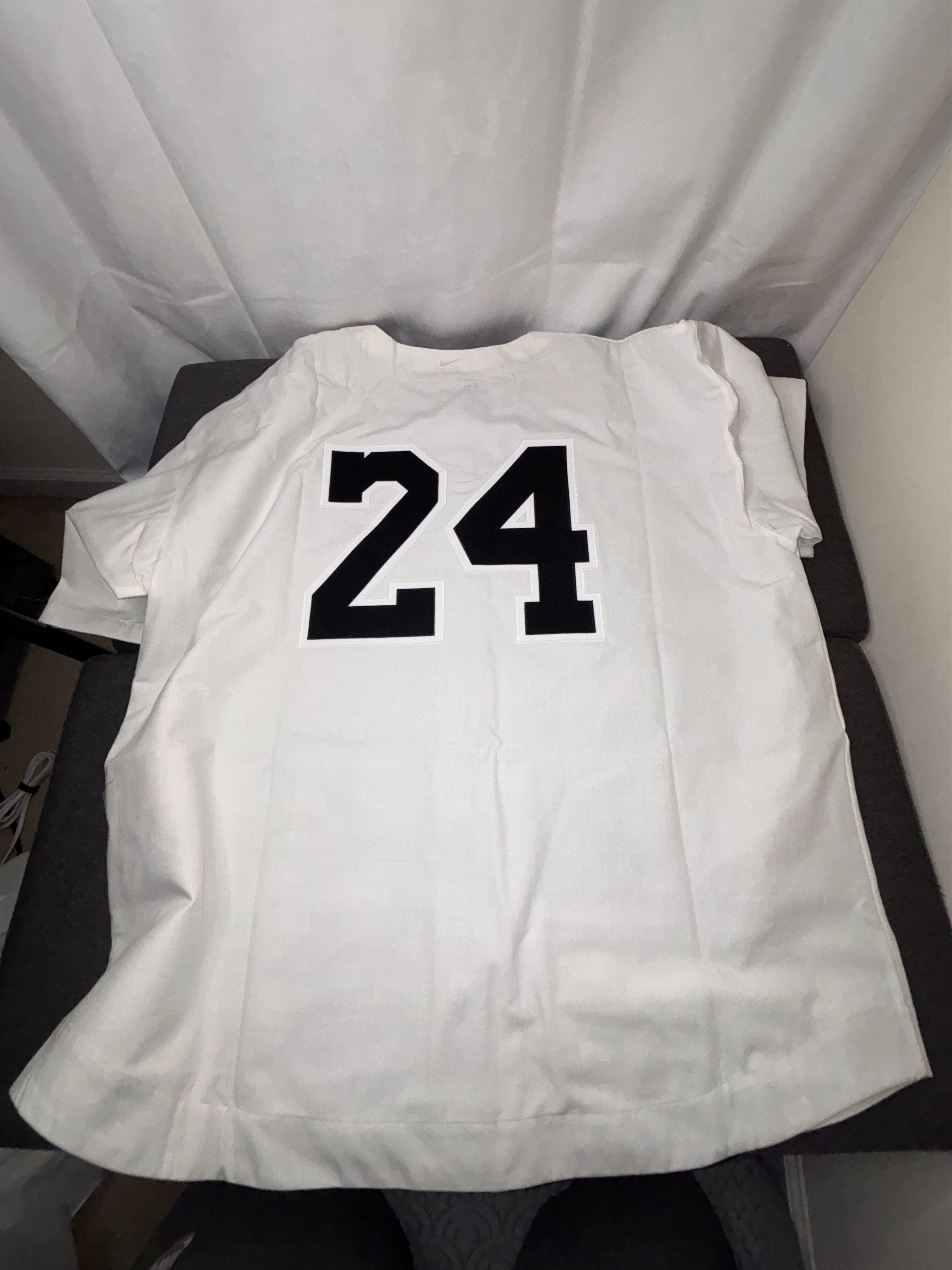 Nike Nike Kobe Bryant Mamba Baseball Jersey White XL IB0007-133 Size US XL / EU 56 / 4 - 12 Thumbnail