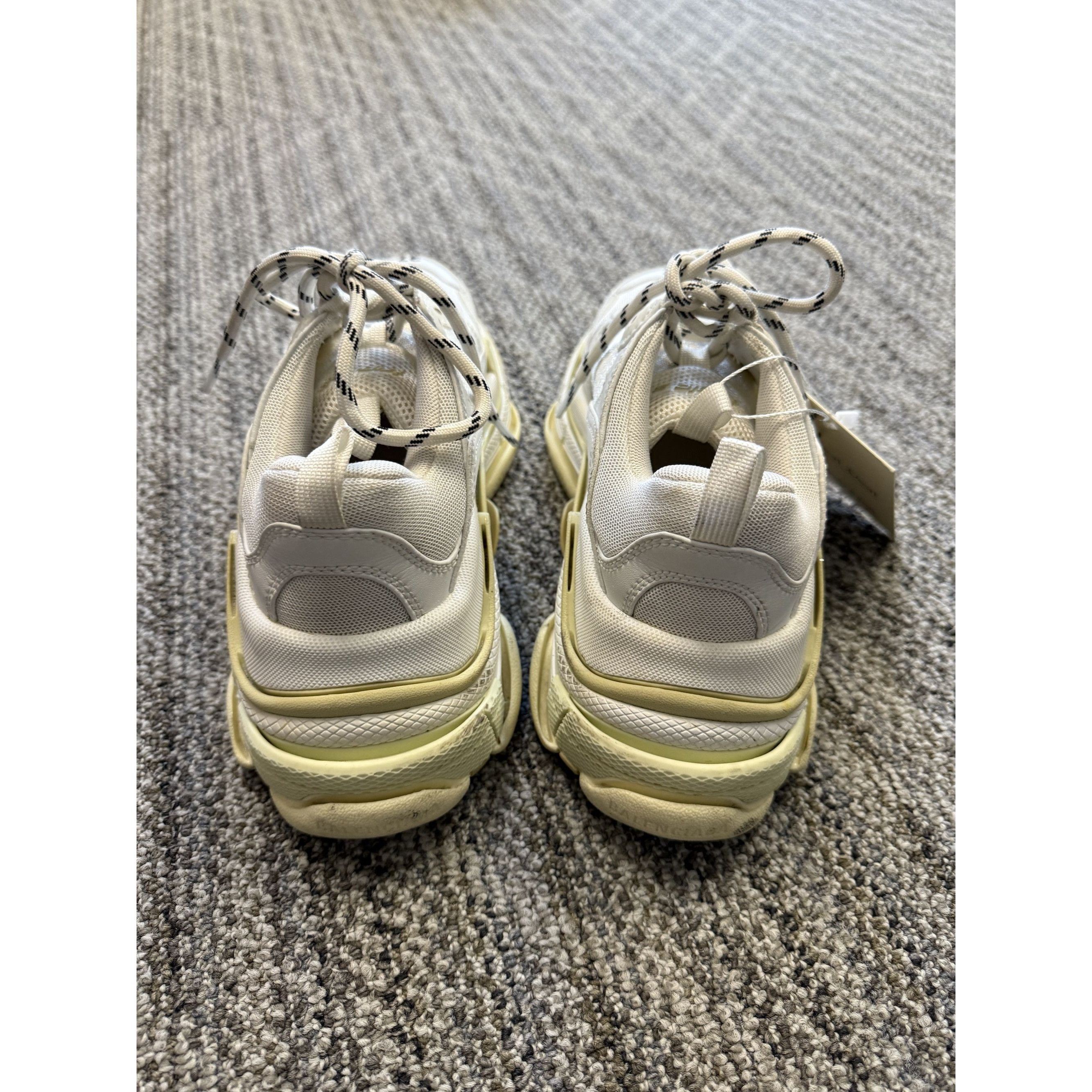 Balenciaga Balenciaga Triple S Womens Sneakers 37 EU Leather-Free White Size US 7 / IT 37 - 2 Thumbnail