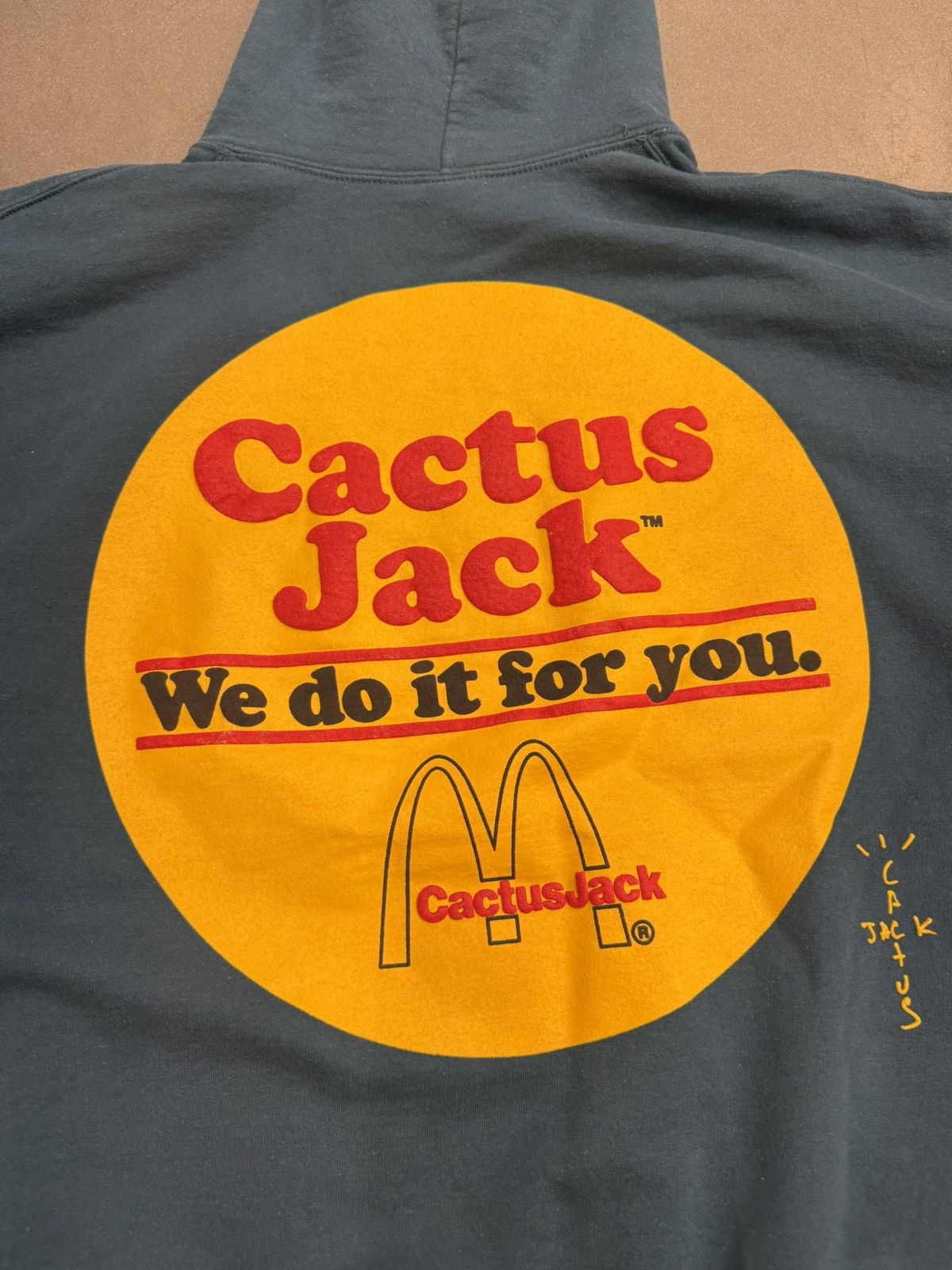 Travis Scott FW20 Cactus Jack By Travis Scott Mcdonalds Sticker Hoodie Size US XL / EU 56 / 4 - 8 Thumbnail