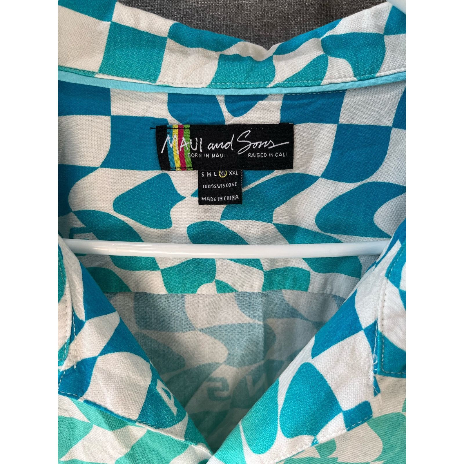 Maui and Sons Maui and Sons Hawaiian Button Down Shirt Mens Size XL NWOT Size US XL / EU 56 / 4 - 2 Thumbnail
