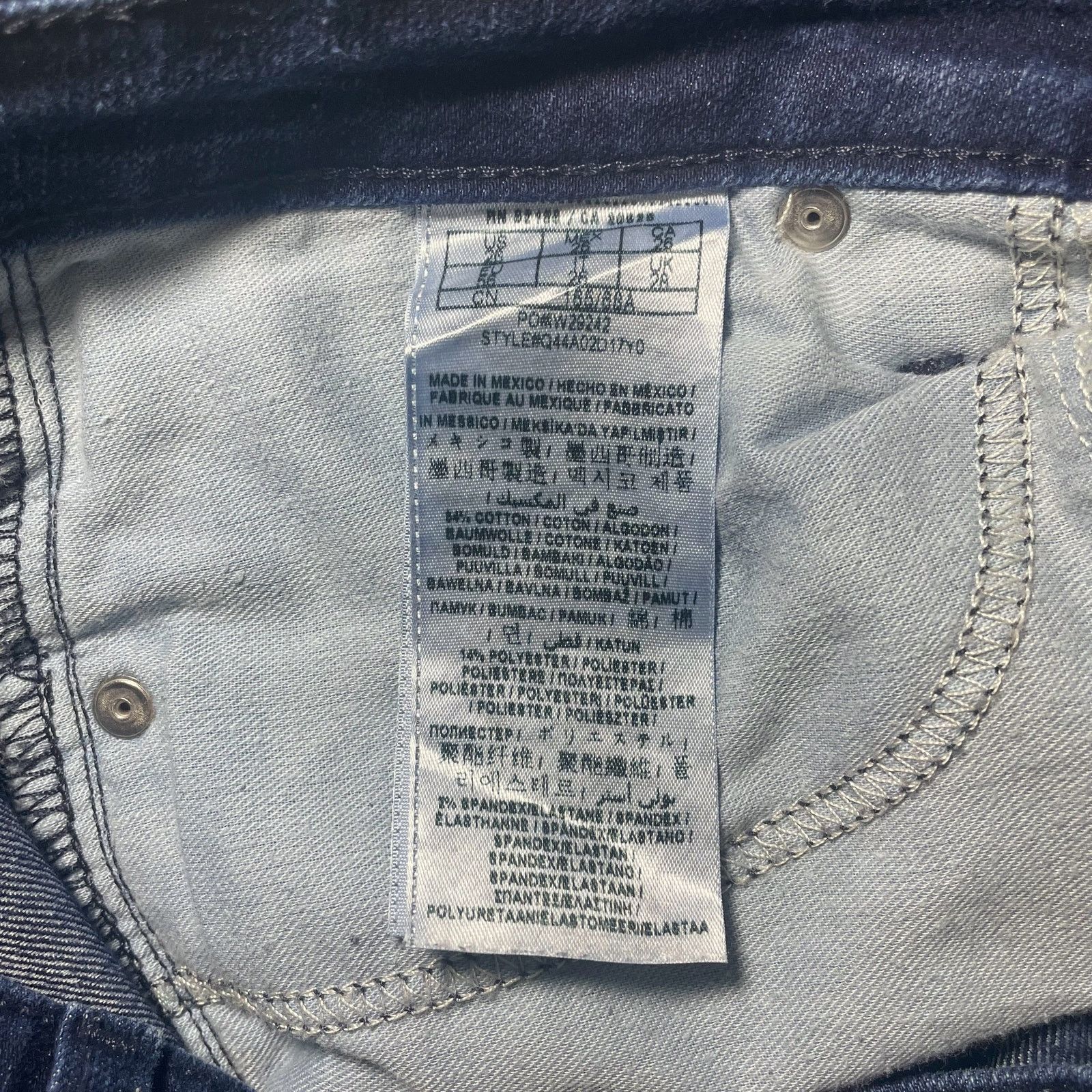 Guess Guess Low Rise Jeans Rhinestone Logo Embellish Dark Wash 26 Size 31" - 5 Thumbnail