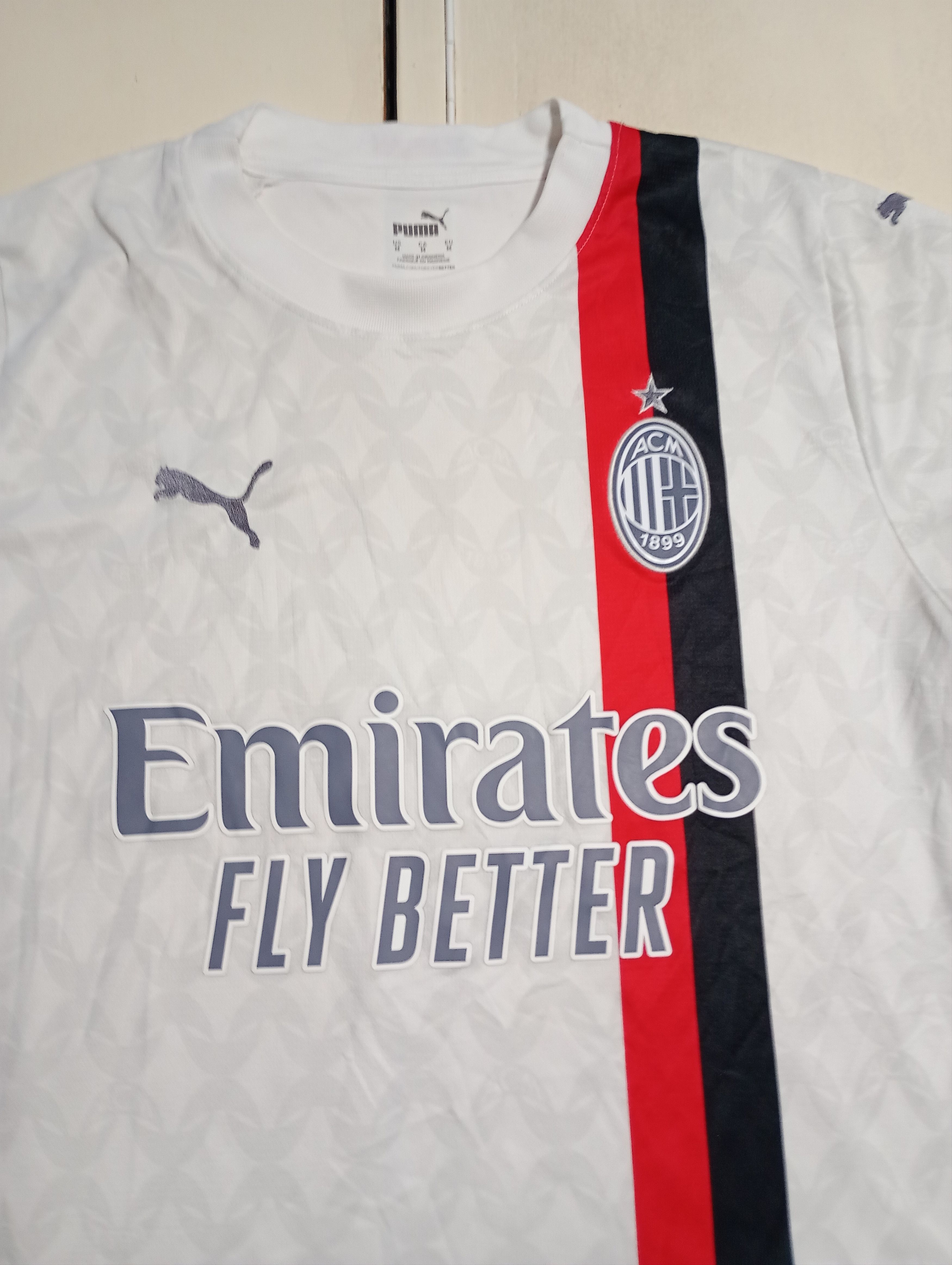 Puma Puma AC Milan Away Jersey 2023-2024 Size US M / EU 48-50 / 2 - 7 Thumbnail