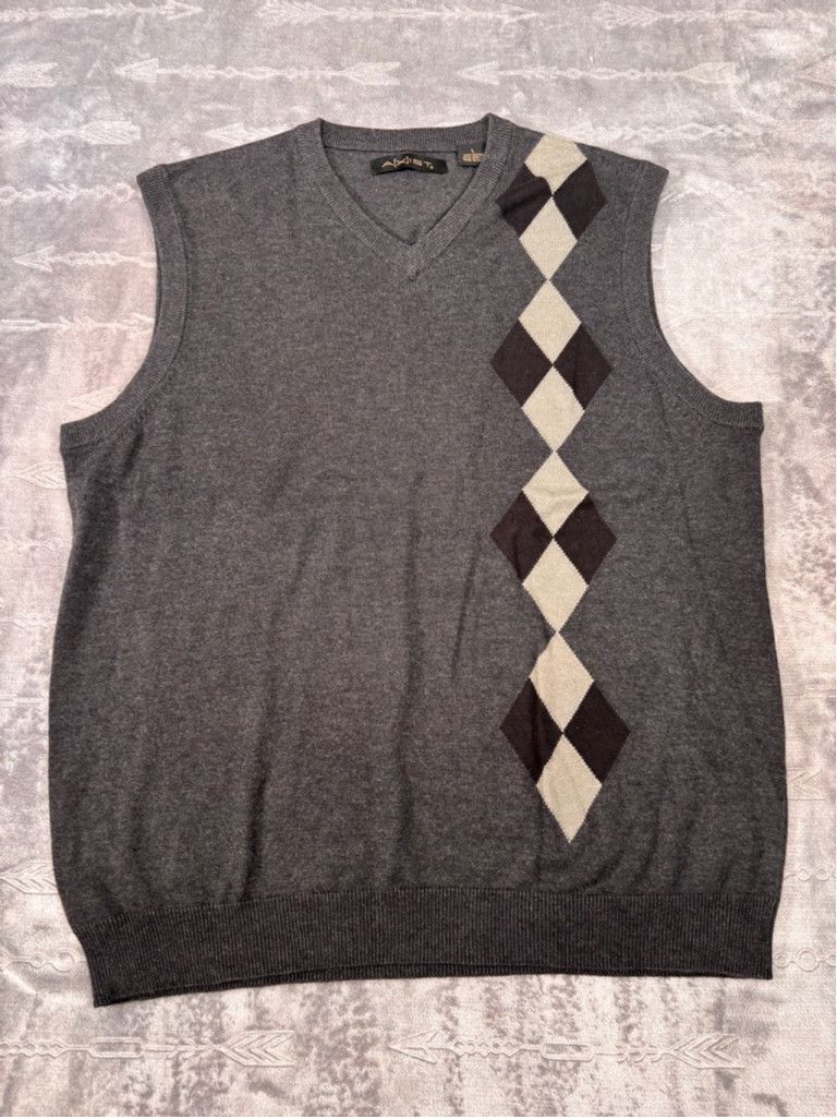 Axist Men's Axist Sweater Vest, Size L, Grey Size US L / EU 52-54 / 3 - 1 Thumbnail