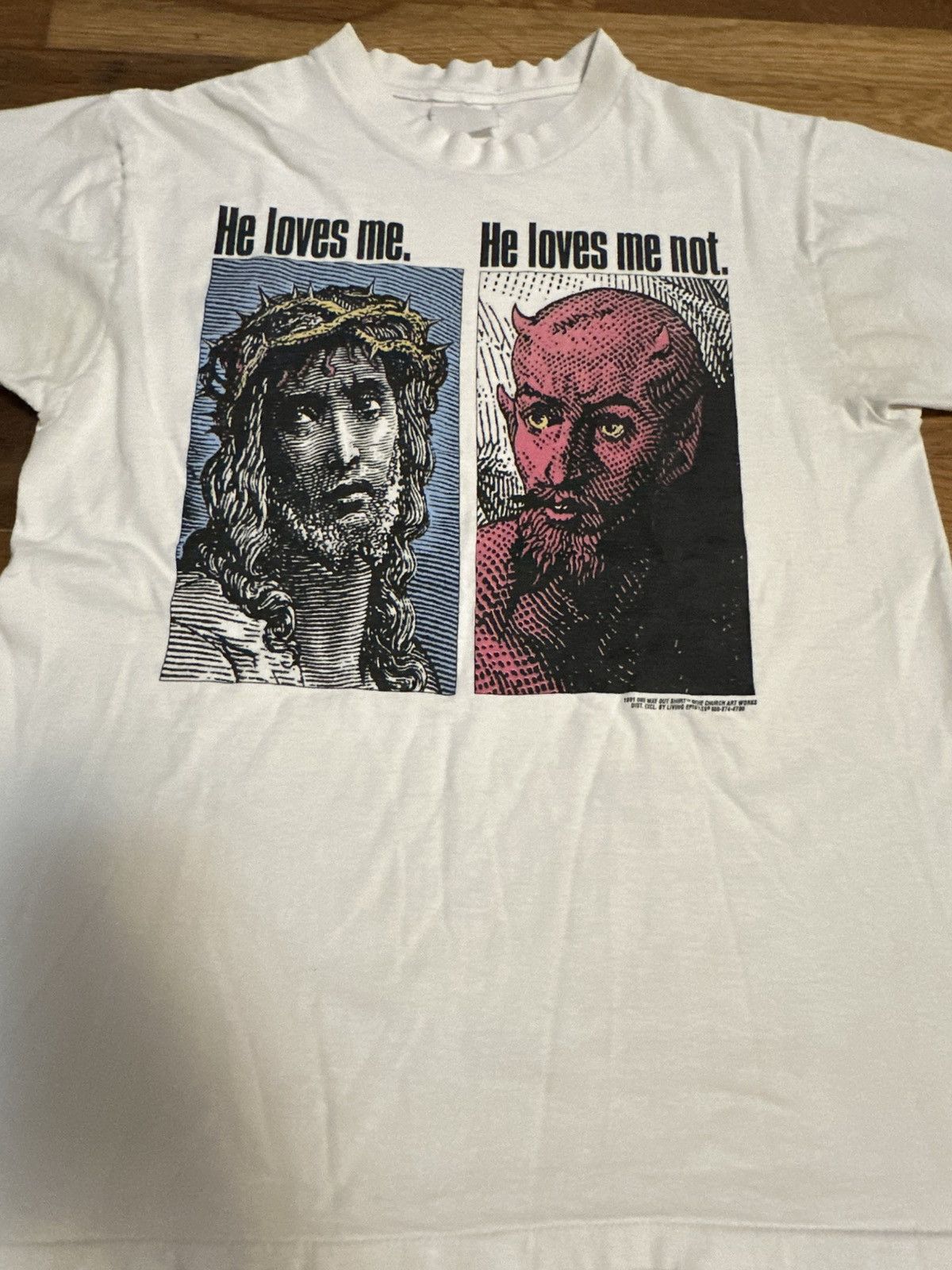 Vintage Vintage Jesus Tee living epistles “He Loves me/Loves me not” Size US L / EU 52-54 / 3 - 2 Thumbnail