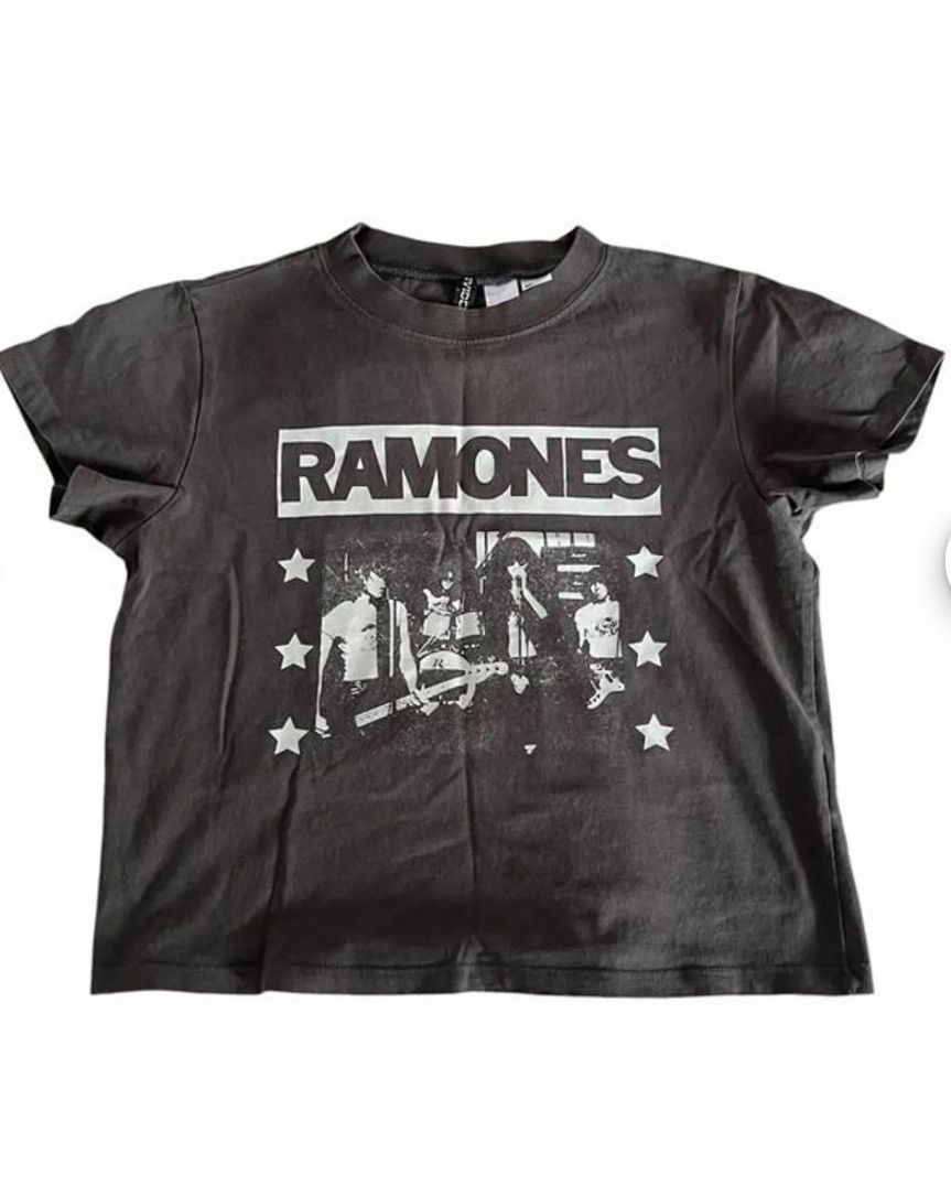 Vintage Vintage y2k style Ramones Band Tee - Retro Style crop top Size S / US 4 / IT 40 - 1 Preview