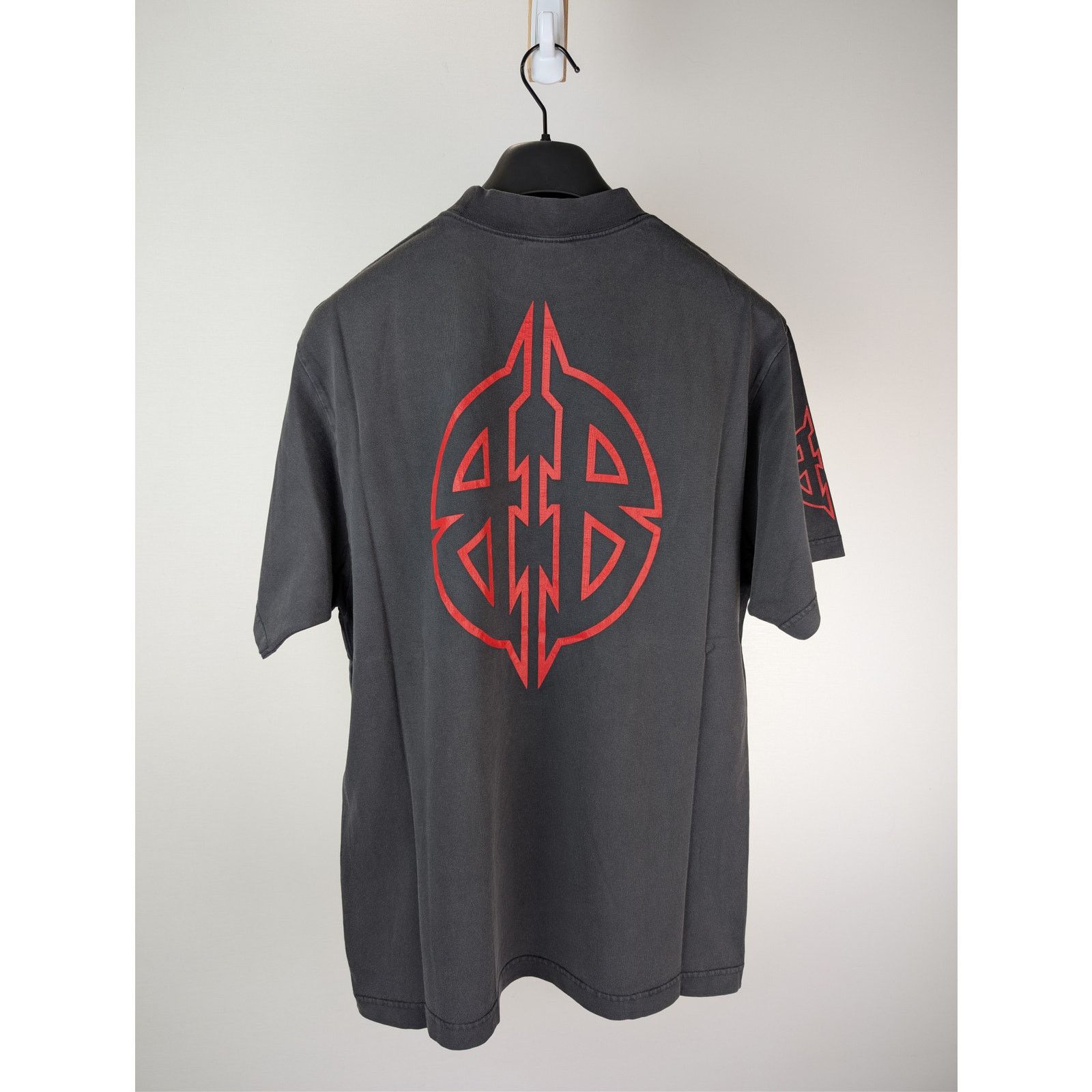 Balenciaga o1rshd1 Q:2 / Metal BB Vintage Jersey Medium Fit T-Shirt Size US M / EU 48-50 / 2 - 10 Thumbnail