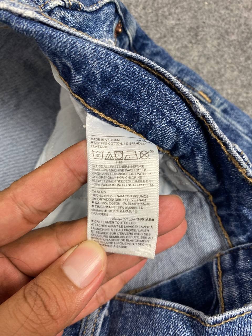 Old Navy old navy boyfriend cut mid rise distressed denim Size US 36 / EU 52 - 15 Thumbnail