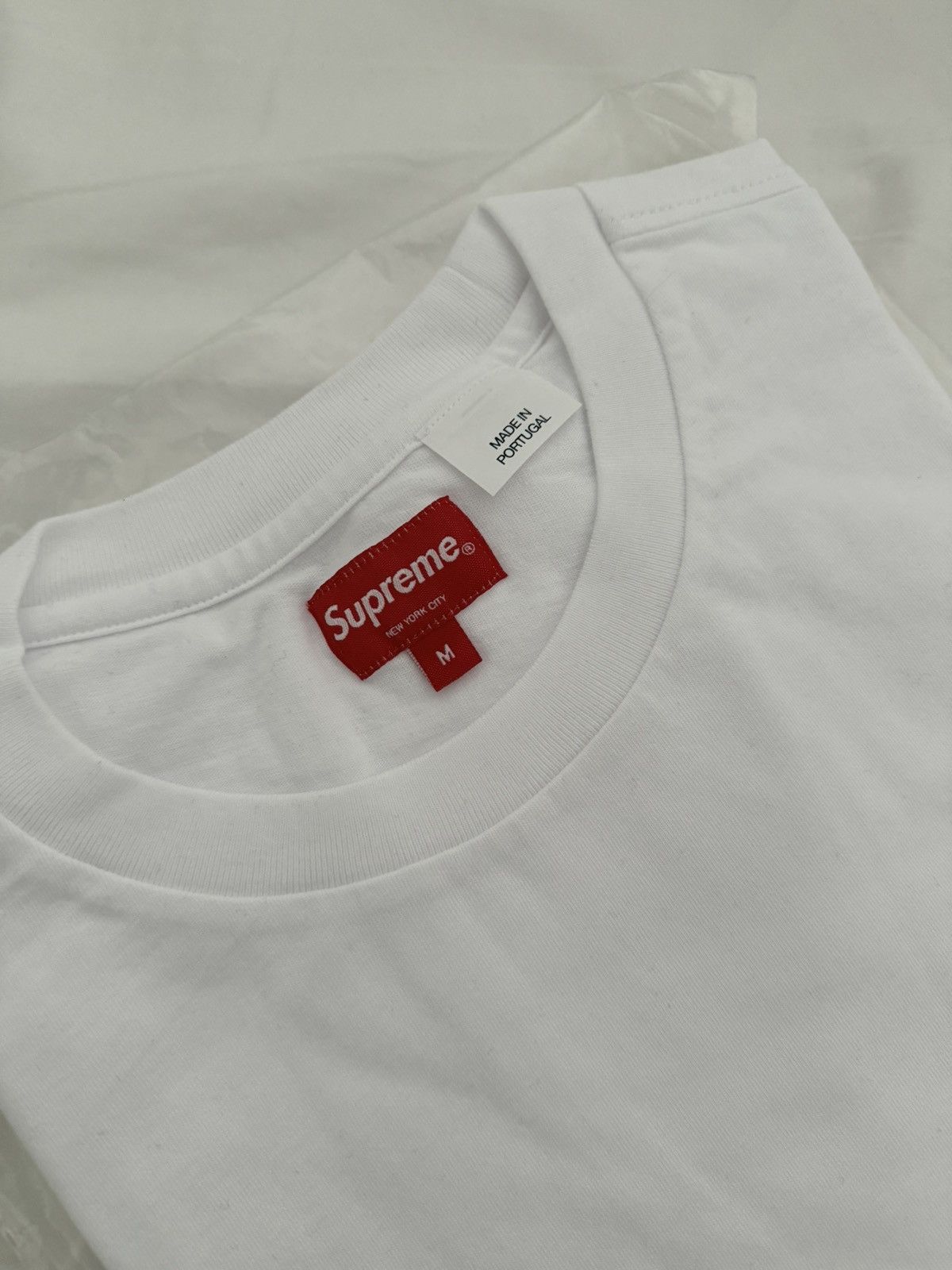 Supreme Supreme small logo white tee medium Size US M / EU 48-50 / 2 - 3 Thumbnail