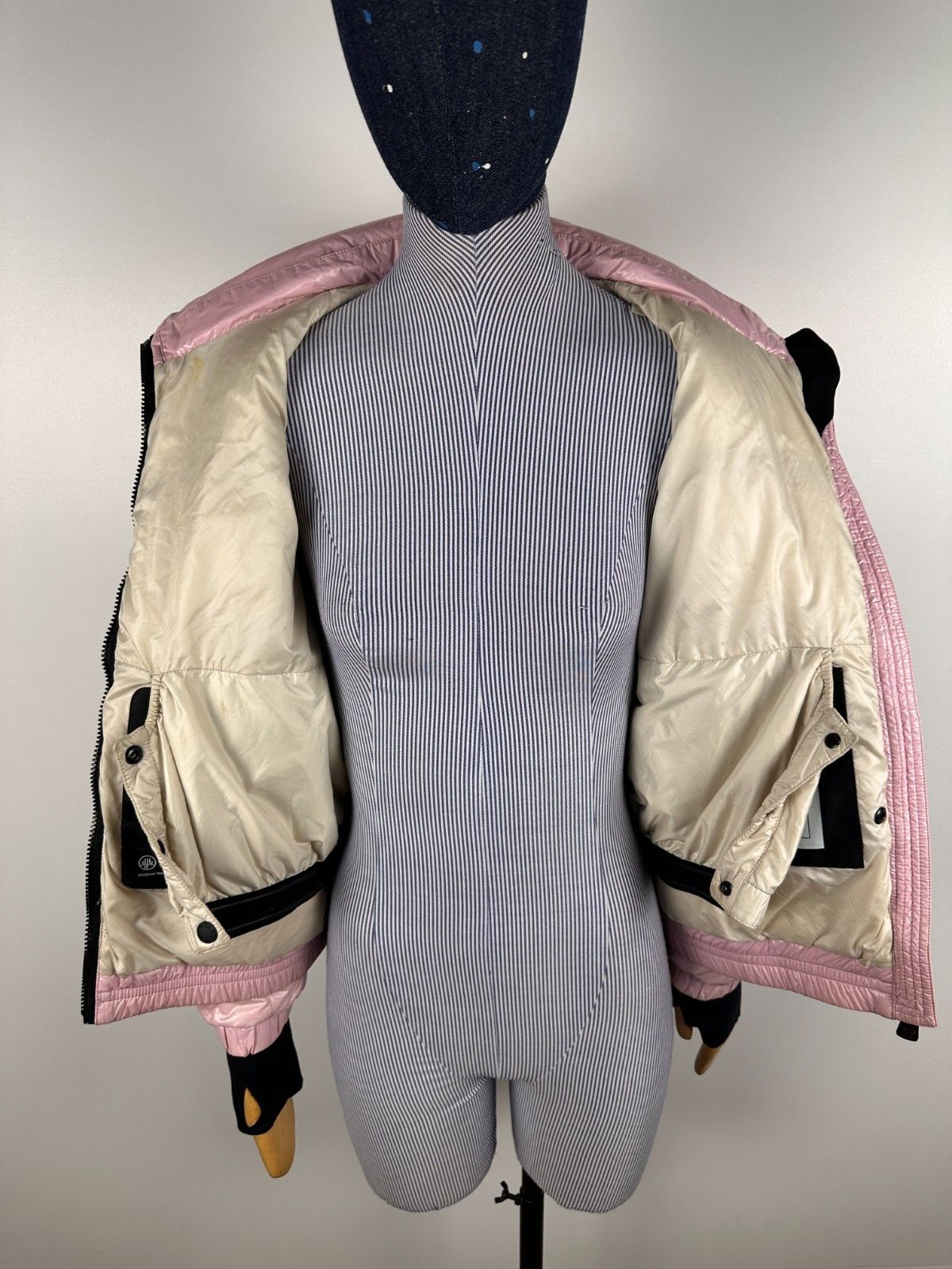 Moncler Grenoble Moncler Grenoble Down Puffer Jacket Pink Size Kids 12 Years Size XS / US 0-2 / IT 36-38 - 12 Thumbnail