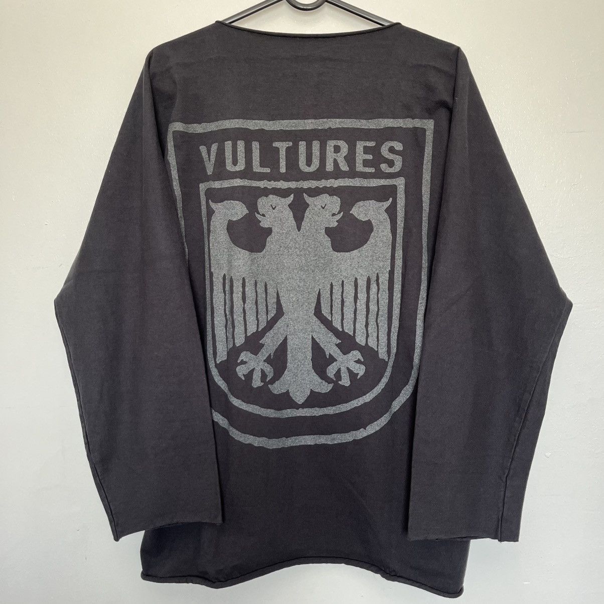 Yeezy Yeezy Vultures Long Sleeve Tee Black Size US L / EU 52-54 / 3 - 1 Thumbnail