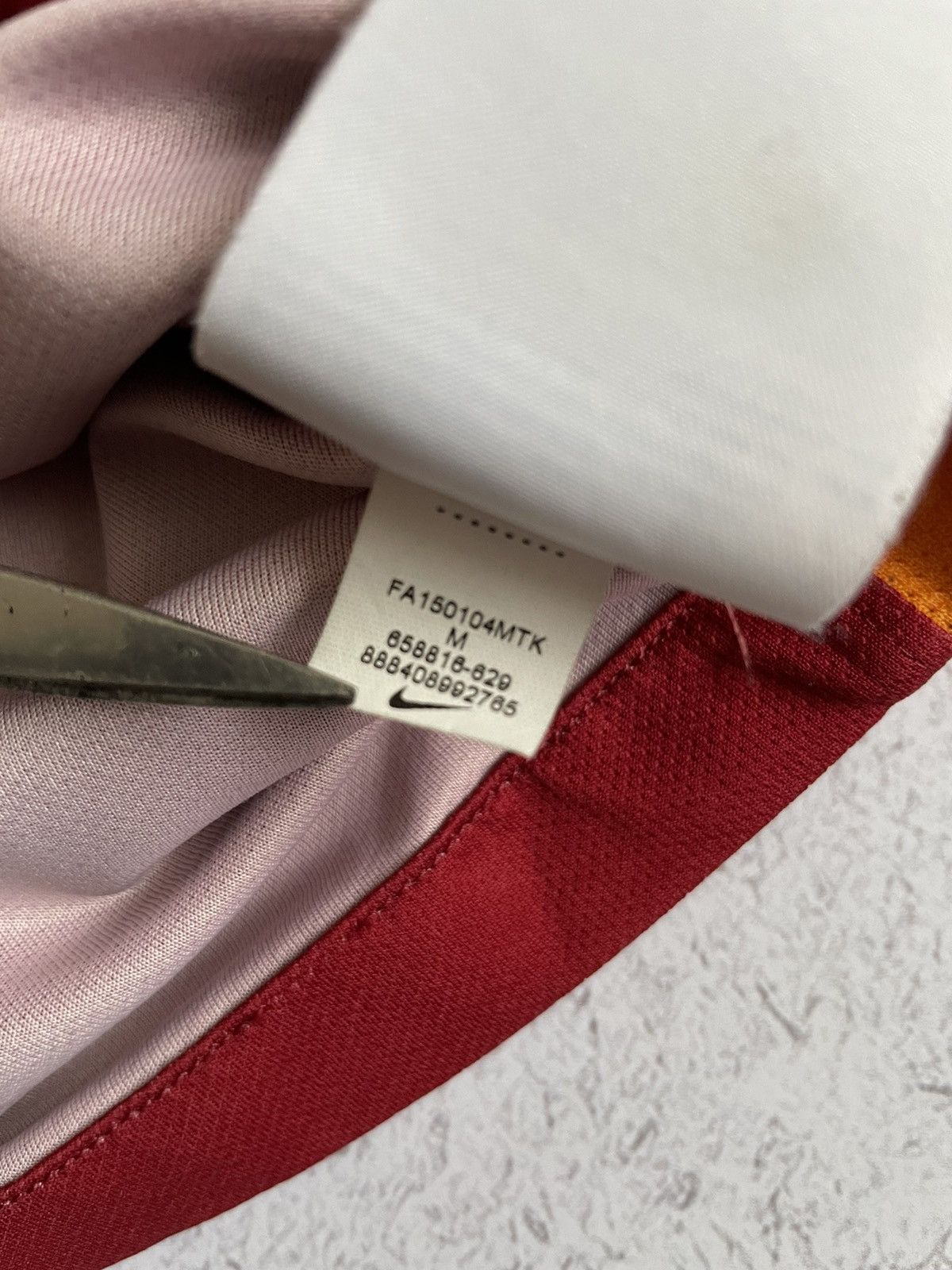 Nike Nike Galatasaray 2015/2016 Home Football Shirt Jersey Turkey Size US M / EU 48-50 / 2 - 9 Thumbnail