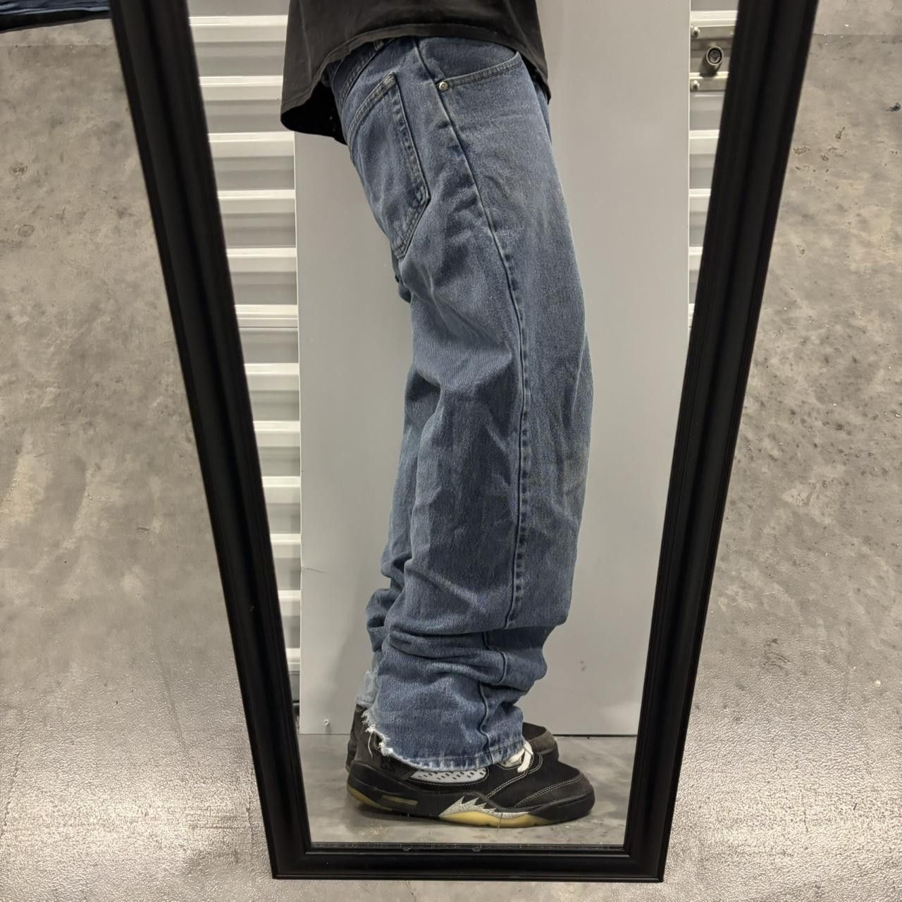 Japanese Brand × Vintage Crazy Vintage Y2K/2000s Grunge Medium Wash Essential Denim Jeans! Size US 32 / EU 48 - 2 Thumbnail