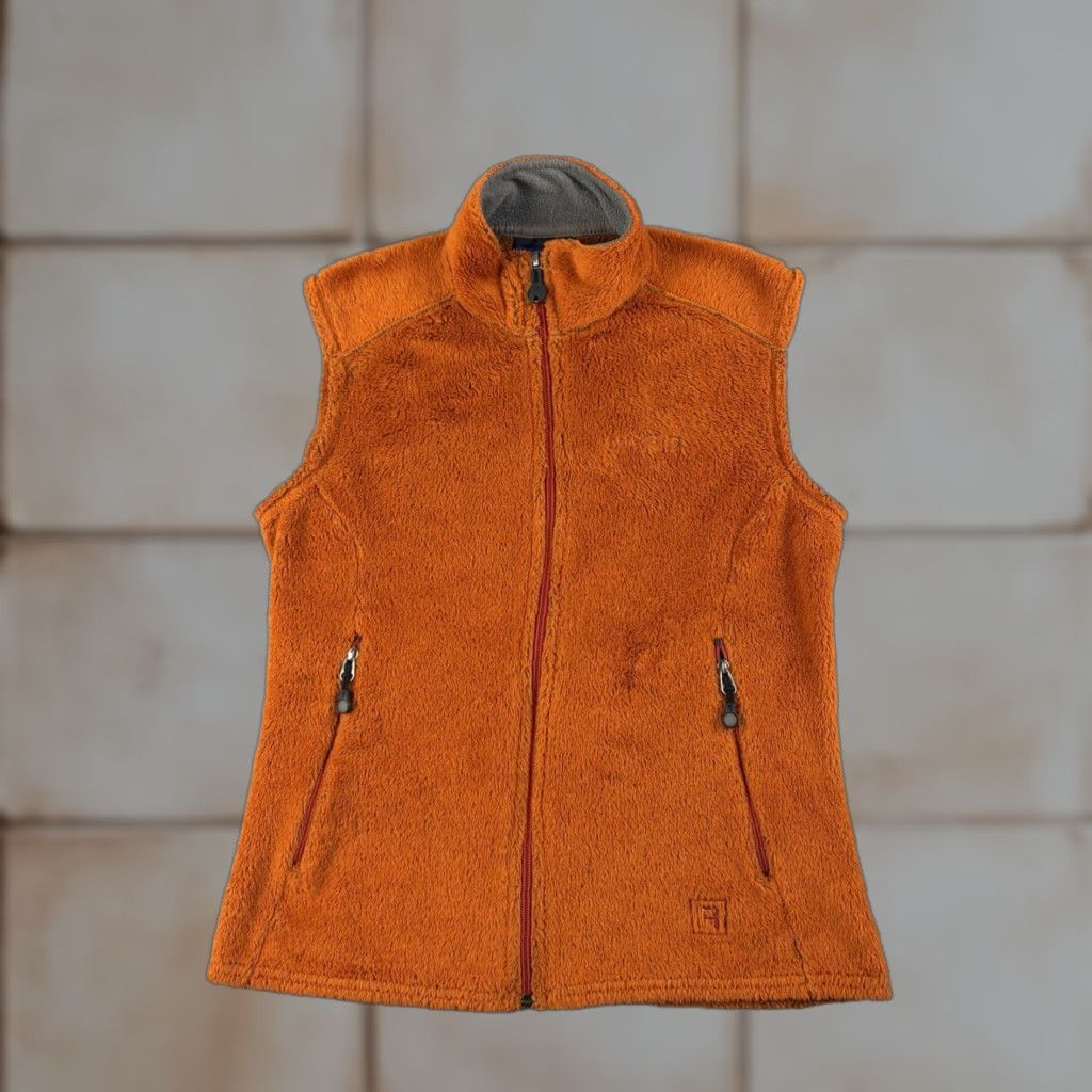 Patagonia VINTAGE Patagonia Vest Full Zip Fleece Regulator Orange Women M USA Band Logo Zipper Indoor Mid-Length Coat Size M / US 6-8 / IT 42-44 - 1 Thumbnail