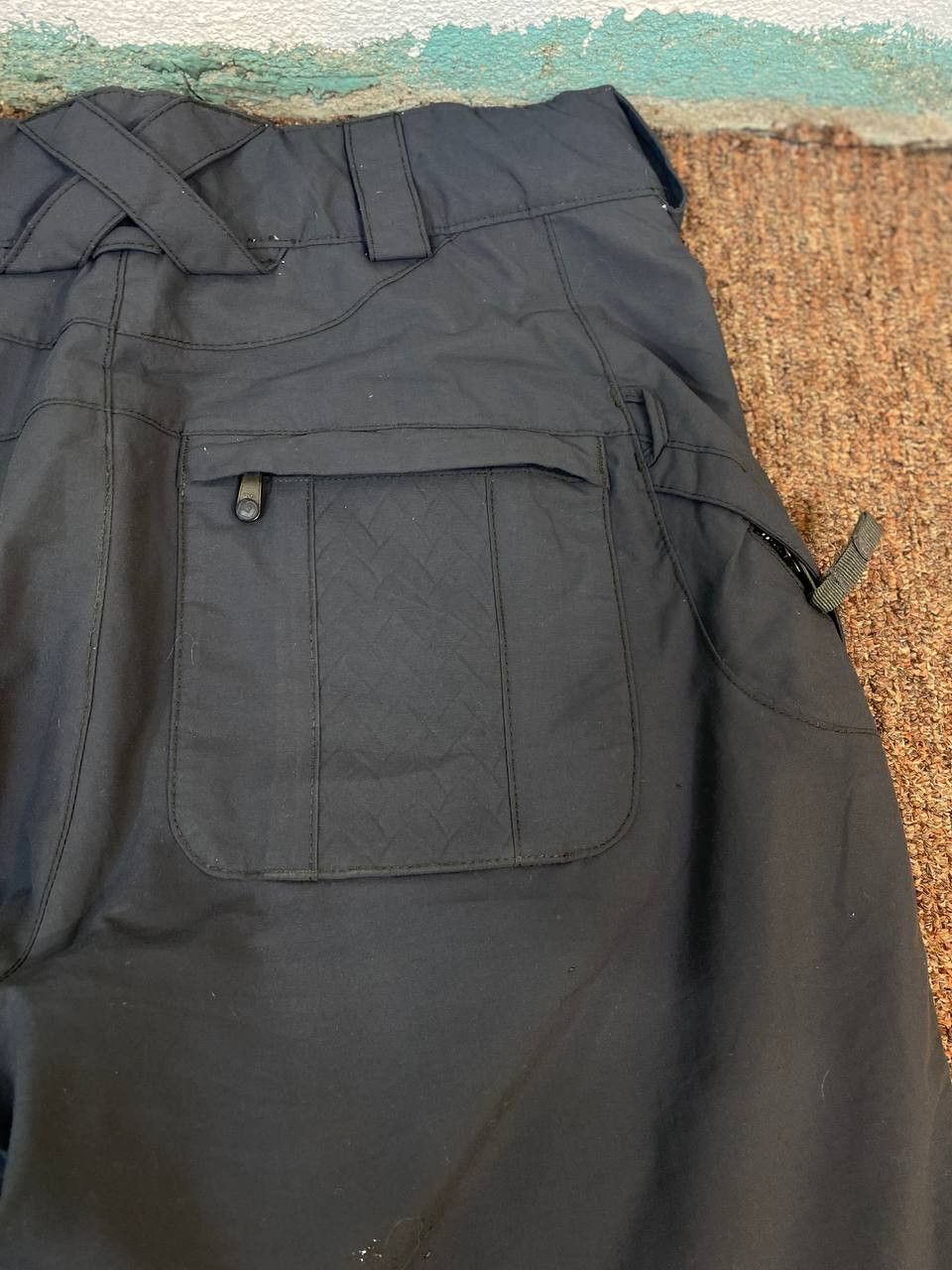 Burton burton ski pants very nice design Size US 31 - 5 Thumbnail