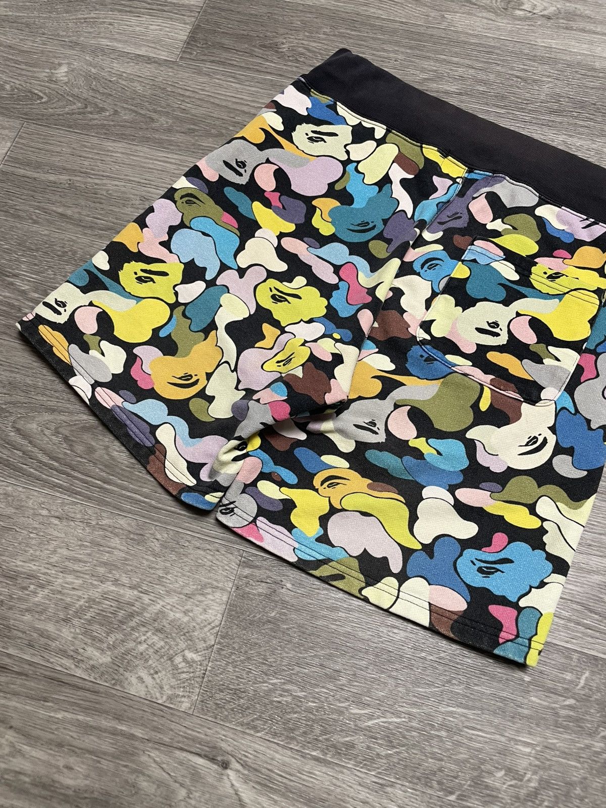 Bape Bape Multi Camo Shark Sweat Shorts SS18 Size US 30 / EU 46 - 25 Thumbnail