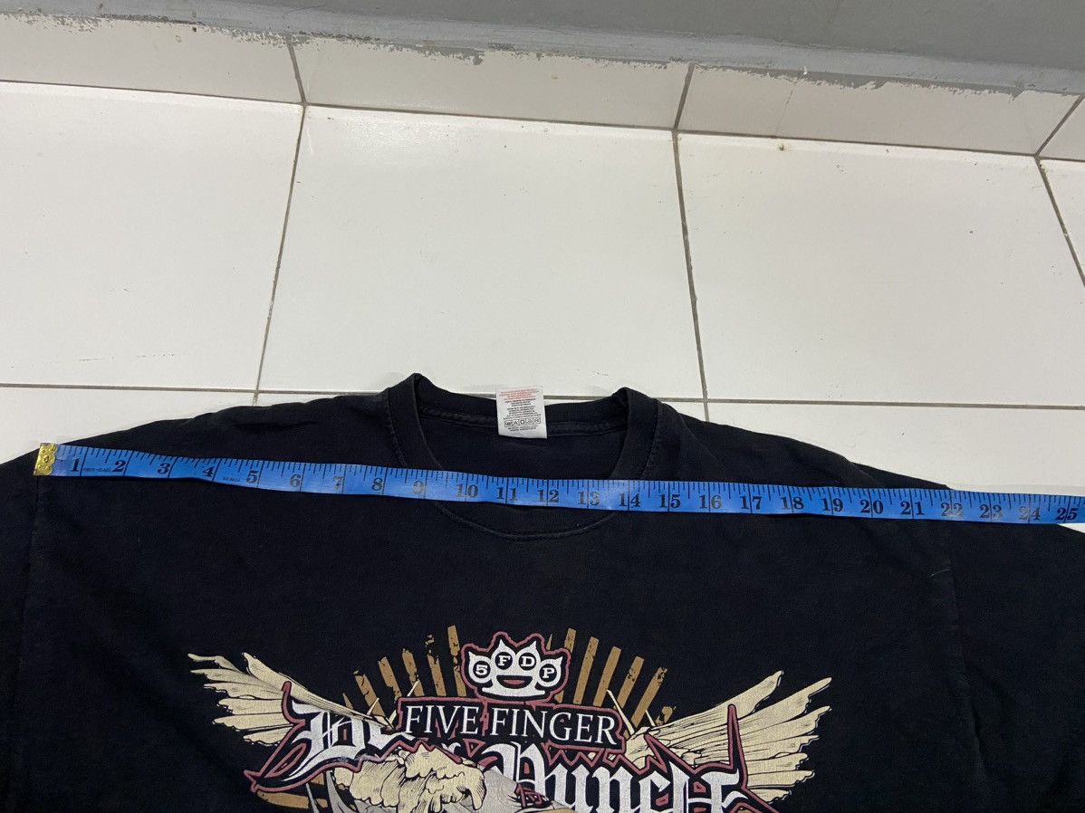 Band Tees FIVE FINGER DEATH PUNCH 2010 TEE SHIRT Size US XL / EU 56 / 4 - 10 Thumbnail