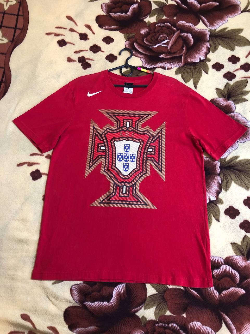 Nike Nike TEE FPF Portugal Crest Football T-Shirt Size US L / EU 52-54 / 3 - 1 Thumbnail