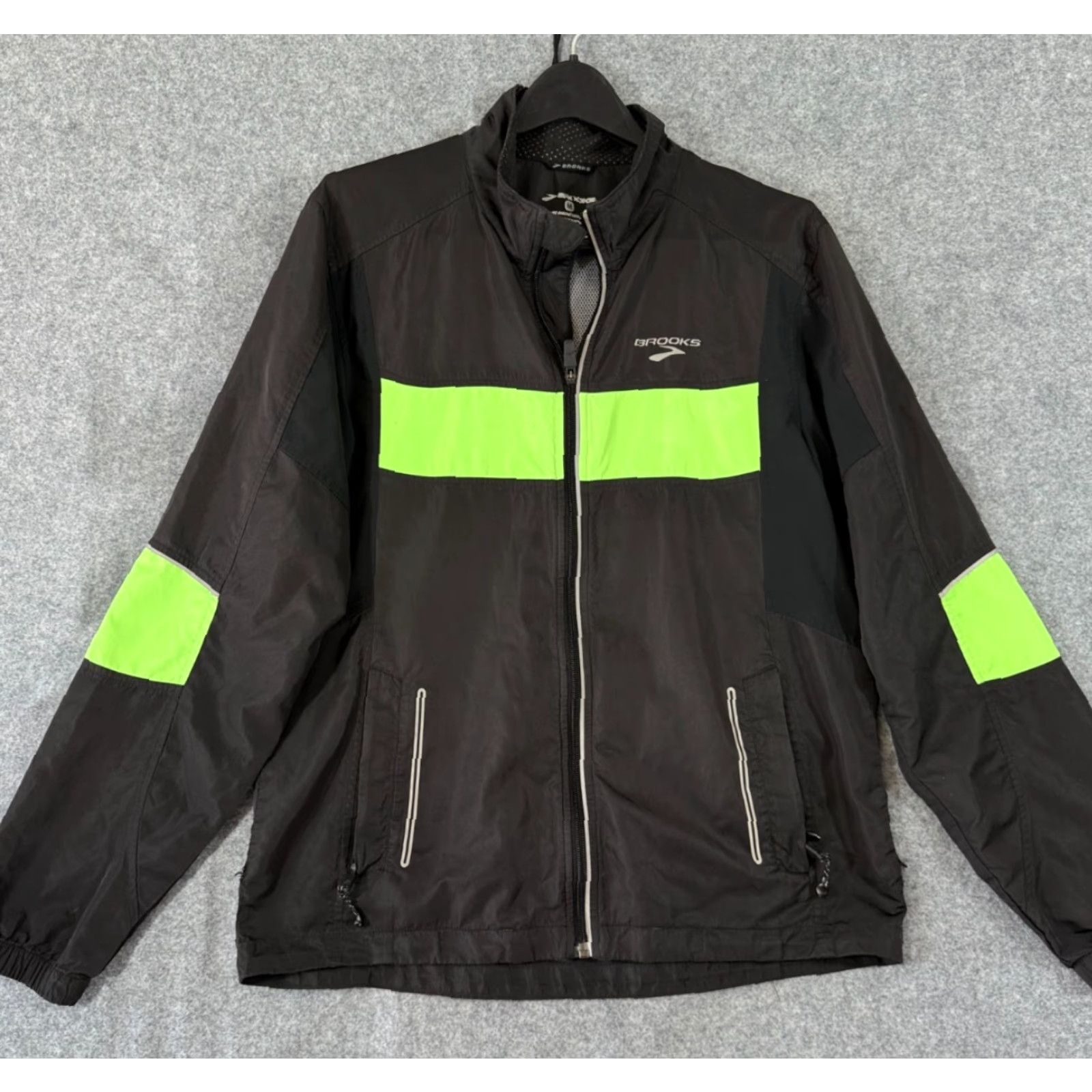 Brooks Brooks Mens M Brown Neon Green Vented Windbreaker Full Zip Jacket Activewear Logo Zip Pockets Outdoor Sports Running Jogging Walking Men’s Jacket Size US M / EU 48-50 / 2 - 2 Thumbnail