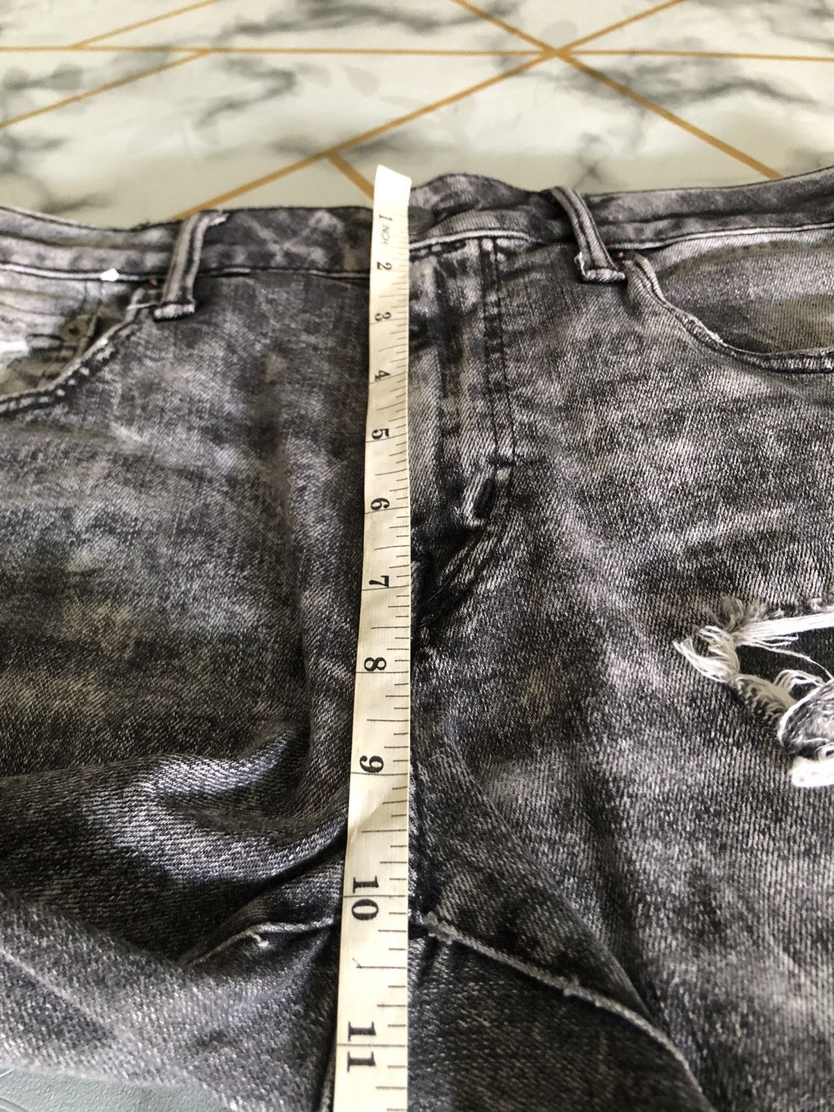 American Eagle Outfitters American Eagle Stretchable Distressed Denim Size US 33 - 8 Thumbnail