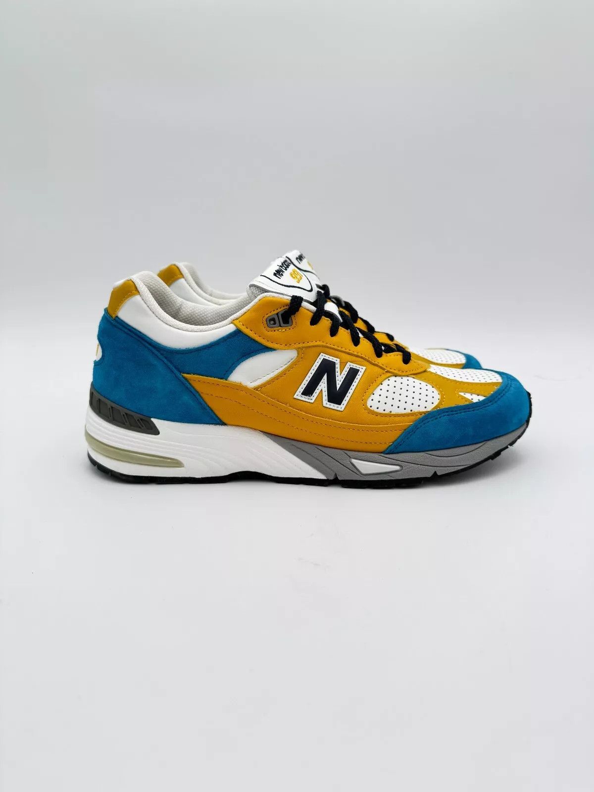 New Balance SNS New Balance 991 Yellow Blue White Made in UK Size US 10 / EU 43 - 3 Thumbnail