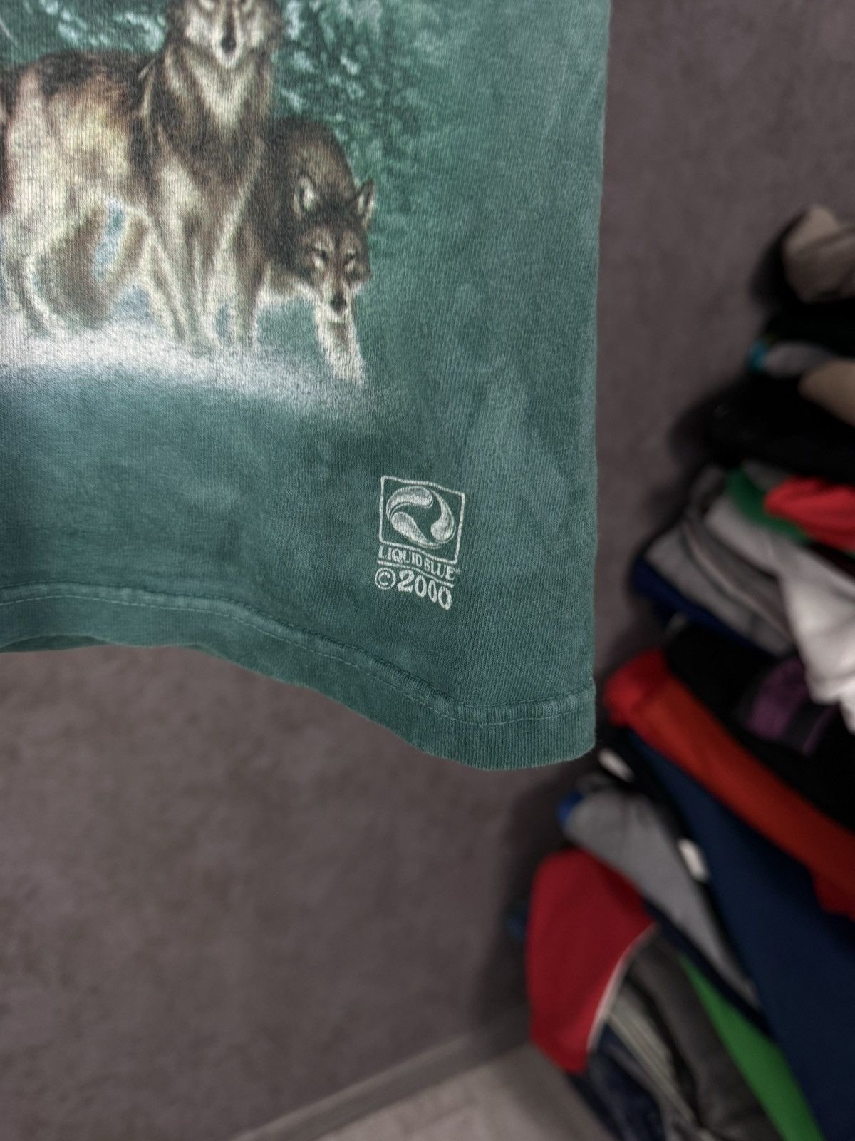 Liquid Blue Wolf animal liquid blue 2000 vintage tee Size US M / EU 48-50 / 2 - 4 Thumbnail