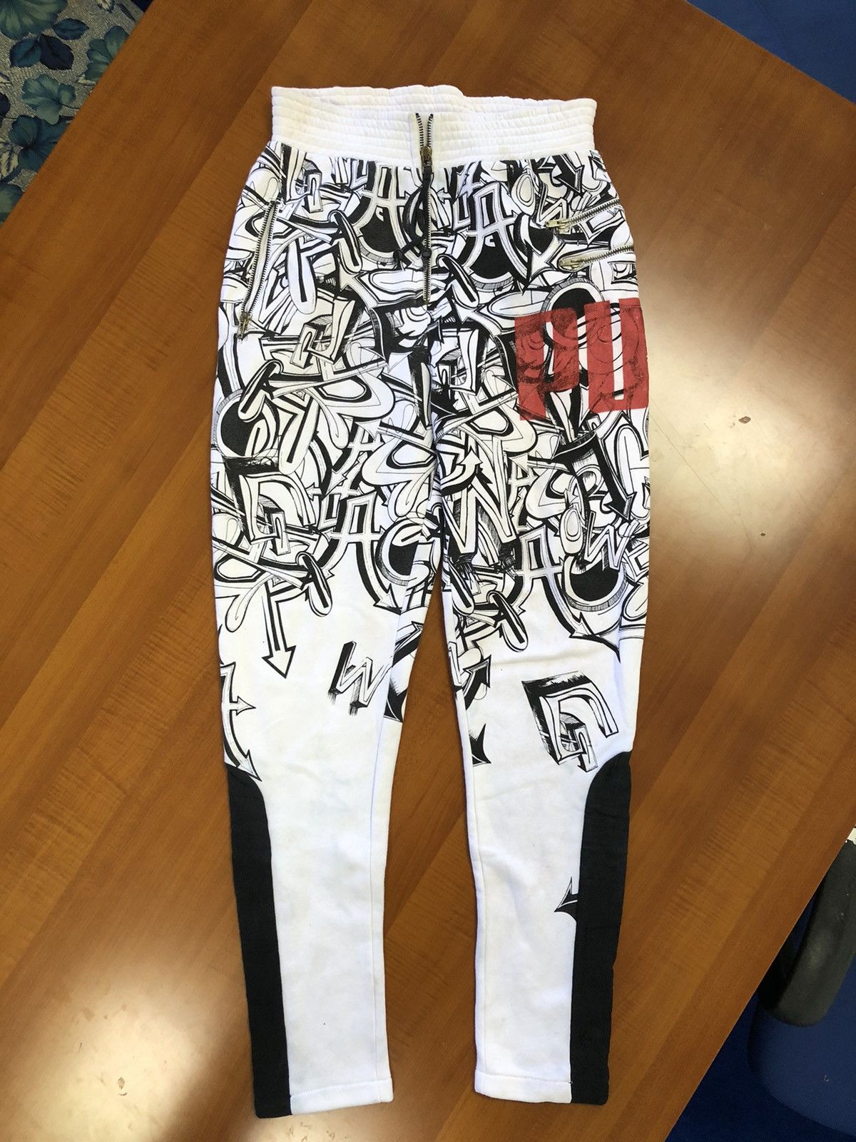 Asos Asos Grafiti Designed Sweatpant Size 26" / US 2 / IT 38 - 3 Thumbnail