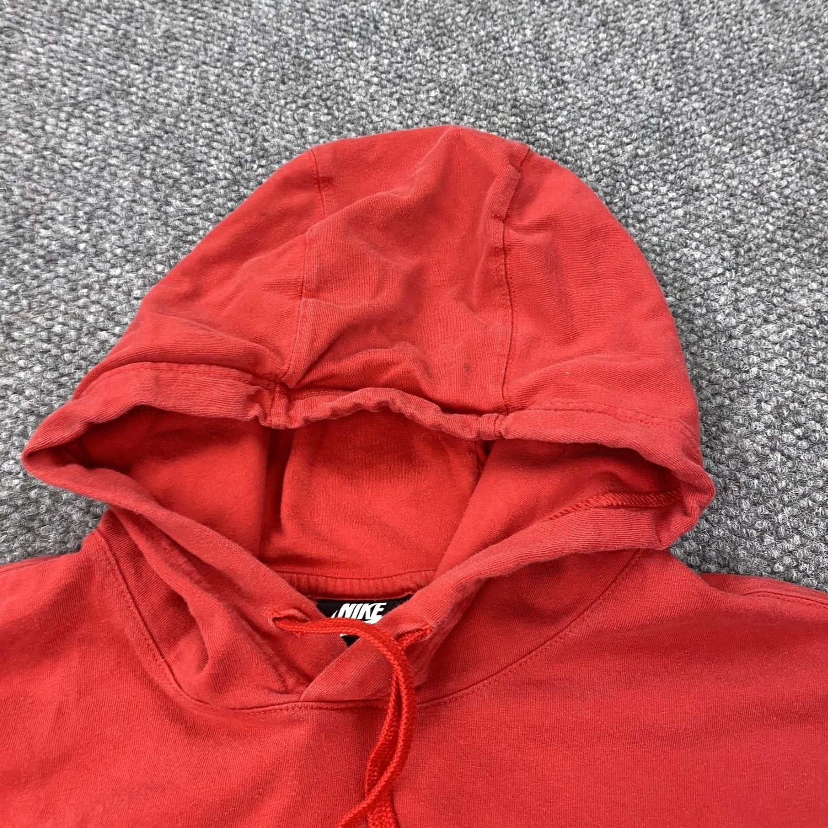 Nike Nike Hoodie Mens 2XL Red Embroidered Swoosh Sweatshirt Cotton Pullover Casual Clothing Size US XXL / EU 58 / 5 - 3 Thumbnail