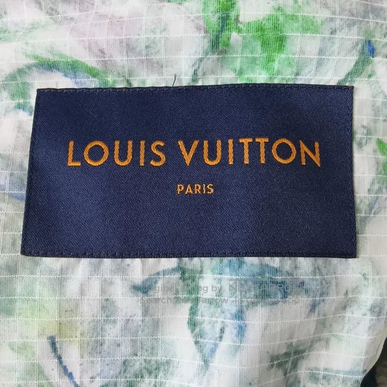 Louis Vuitton Louis Vuitton Crayon doodles full of logo on assault jacke Size US M / EU 48-50 / 2 - 4 Thumbnail