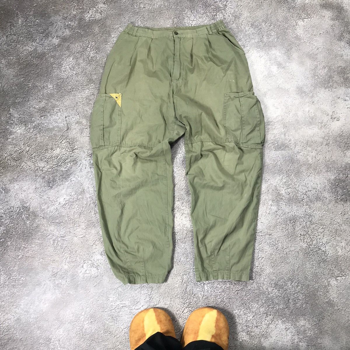 Vintage Vintage 90s Baggy Cargo Pants Faded Olive Grunge Y2K Logo 34 Size US 34 / EU 50 - 2 Thumbnail