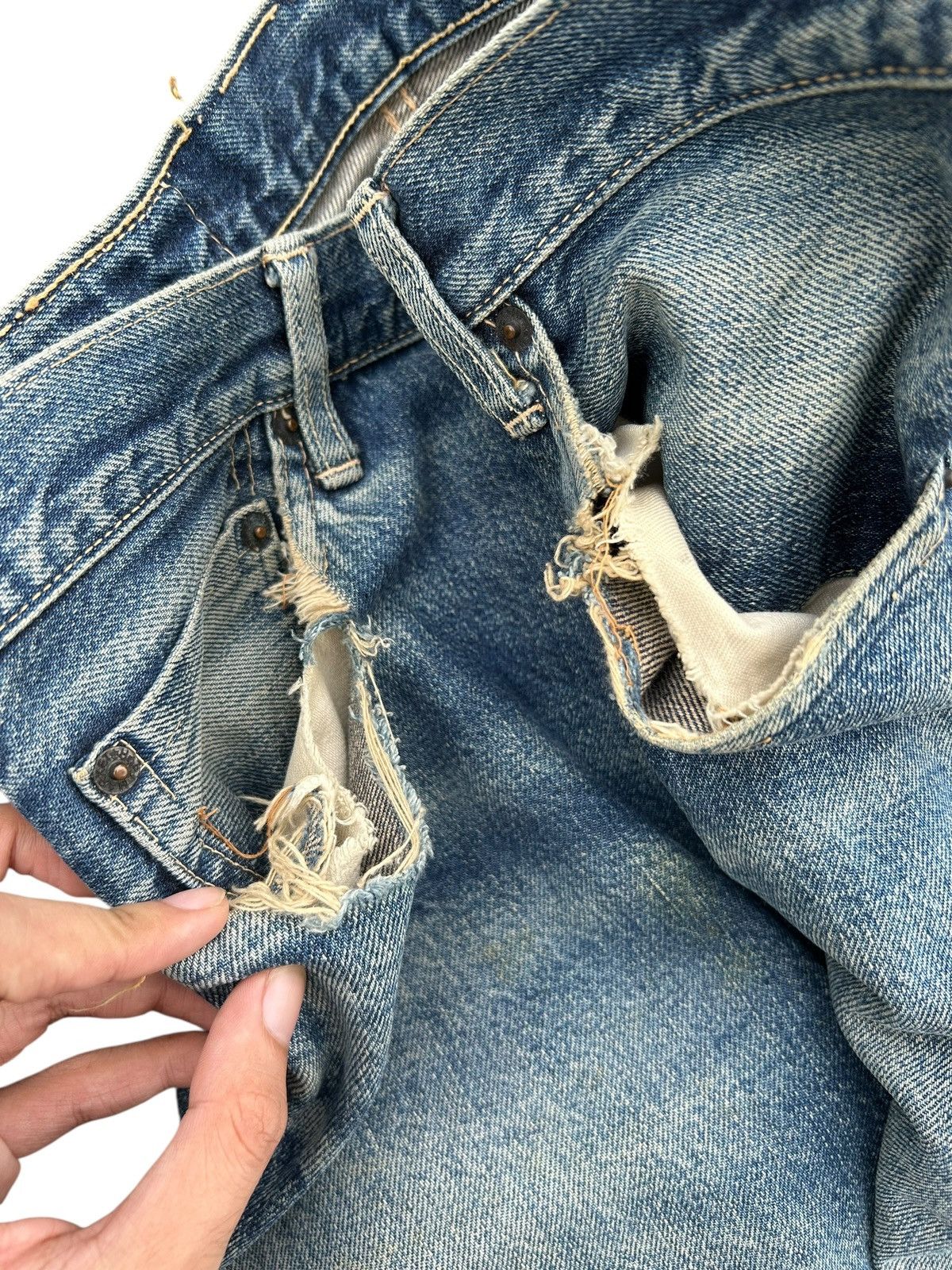 Japanese Brand × Kapital × Vintage HR.MARKET BLUE BLUE SELVEDGE Distressed Denim Jeans Size US 30 / EU 46 - 16 Thumbnail