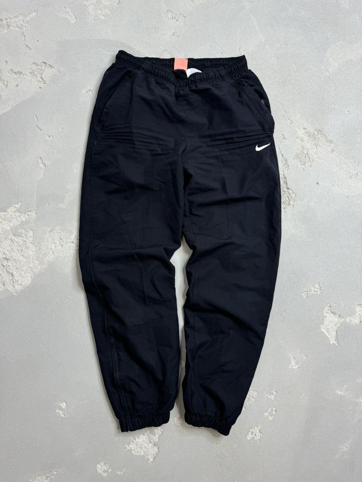 Nylon sweatpants nike sale