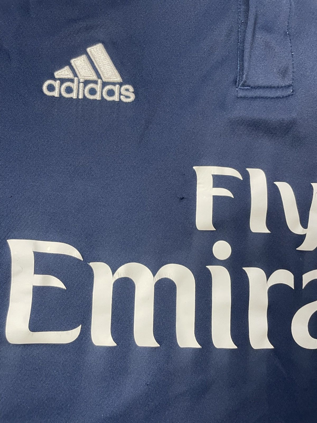 Adidas REAL MADRID 2016 2017 THIRD FOOTBALL SHIRT SOCCER JERSEY Size US M / EU 48-50 / 2 - 7 Thumbnail