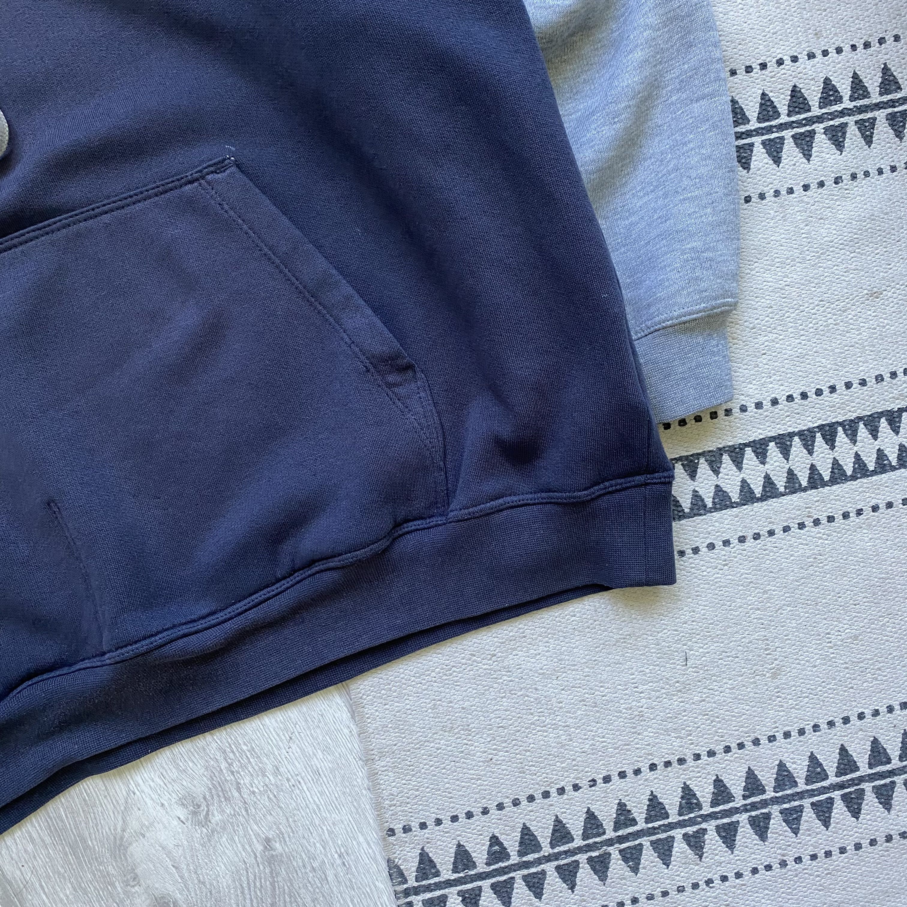 Reebok 🕷️Vintage 90s Faded Reebok Boxy Hoodie center logo Size US M / EU 48-50 / 2 - 4 Thumbnail