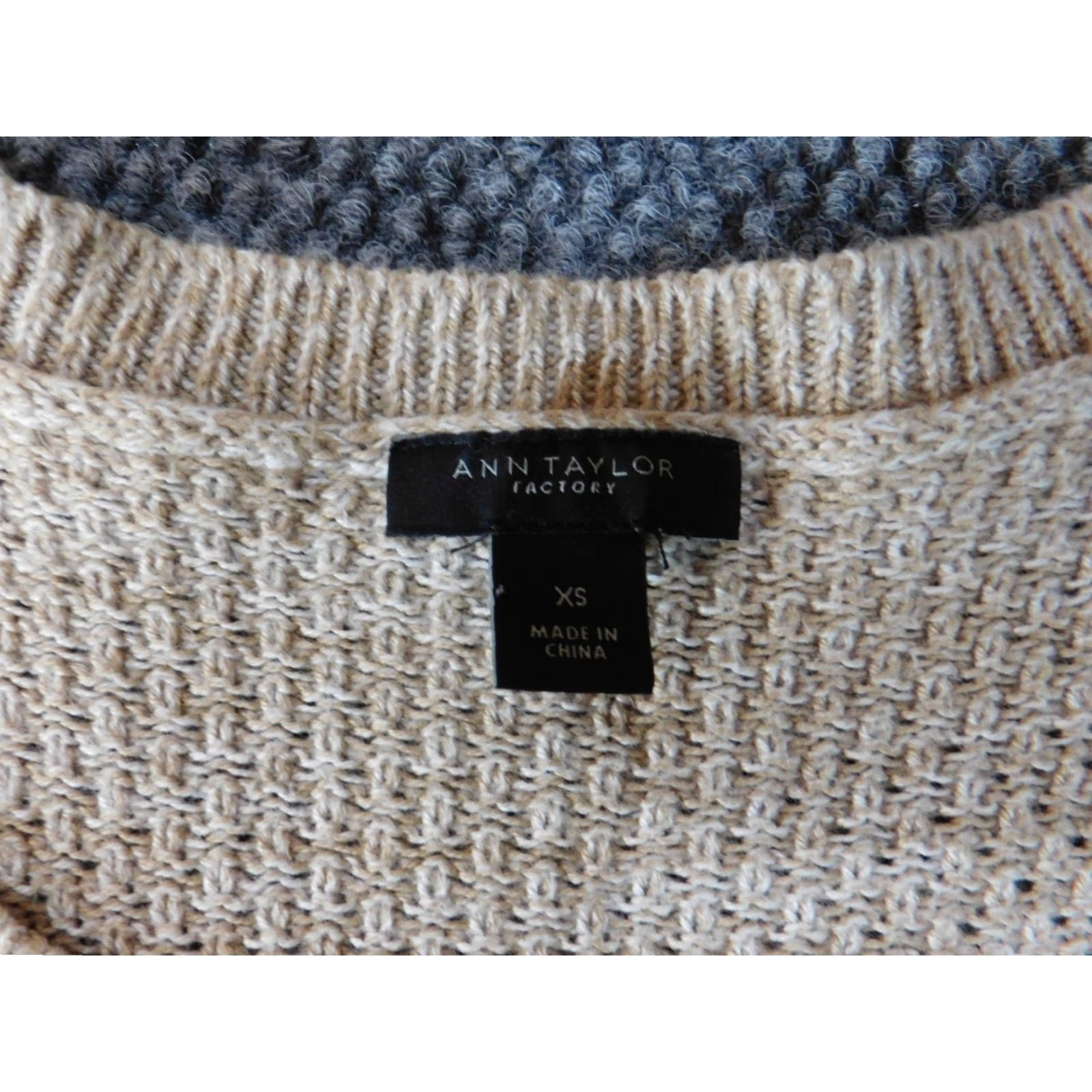 Ann Taylor Ann Taylor Womens Sweater XS Beige Crew Neck Pullover Knit Rib Pattern Stretch Regular Size S Stool Size S / US 4 / IT 40 - 6 Thumbnail