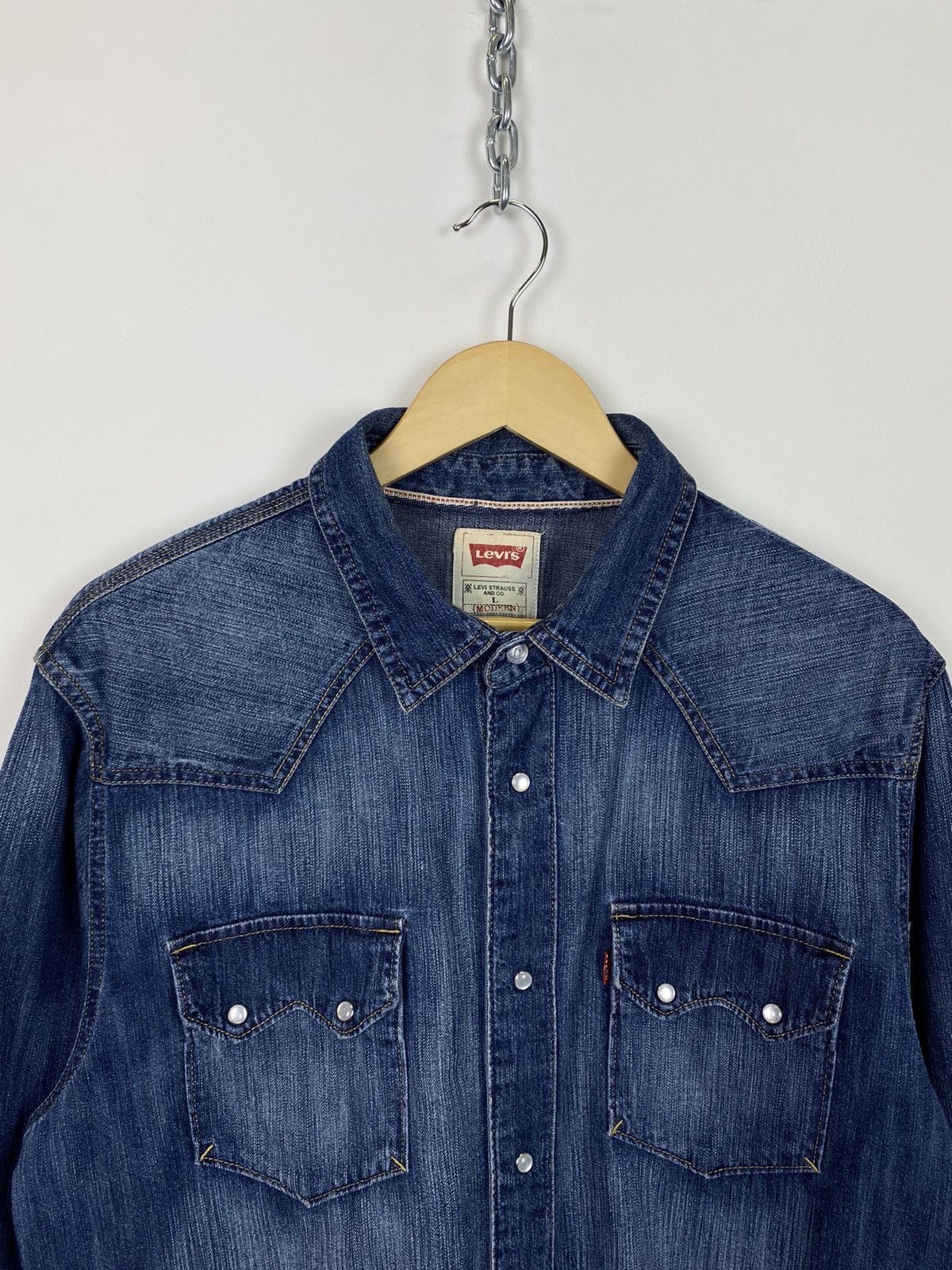 Levi's Vintage Levi’s Navy Blue Denim Shirt Buttons Western Style Size US L / EU 52-54 / 3 - 2 Thumbnail