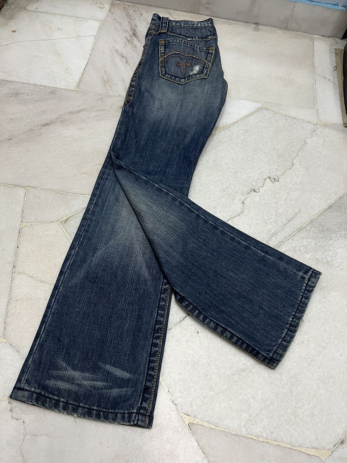 Japanese Brand × Rock Revival ROCK REVIVAL DISTRESSED FLARE JEANS VERY RARE Size US 31 - 13 Thumbnail