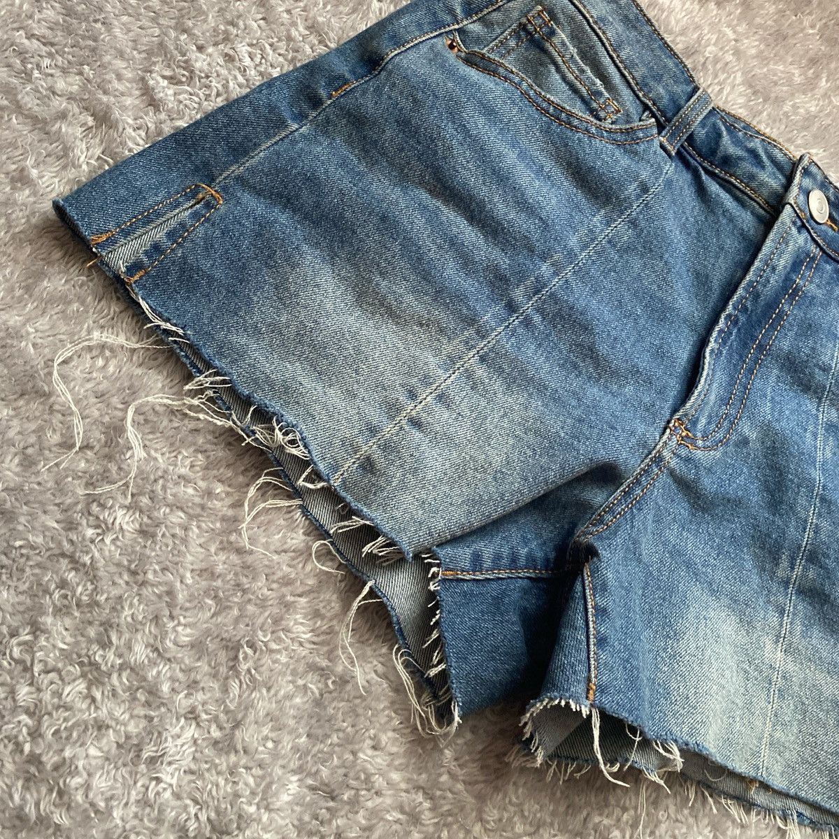 Other low waisted blue denim shorts Size 30" / US 8 / IT 44 - 2 Thumbnail