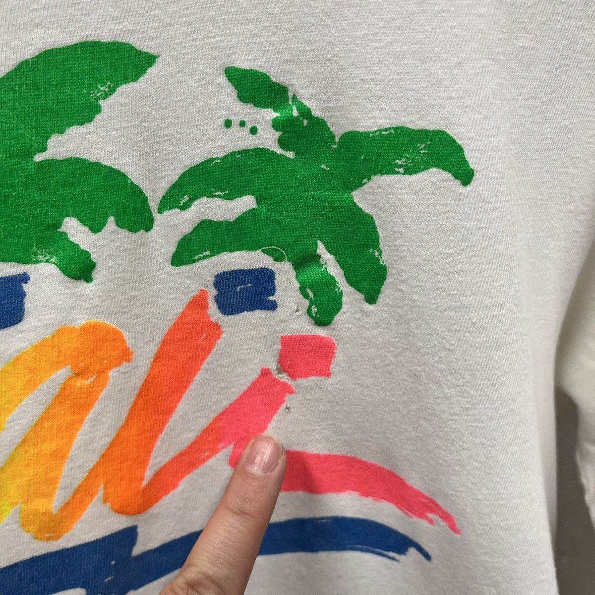Other Vintage 1980s Hawaii HI Neon Single Stitch Graphic T-Shirt Size US M / EU 48-50 / 2 - 7 Thumbnail