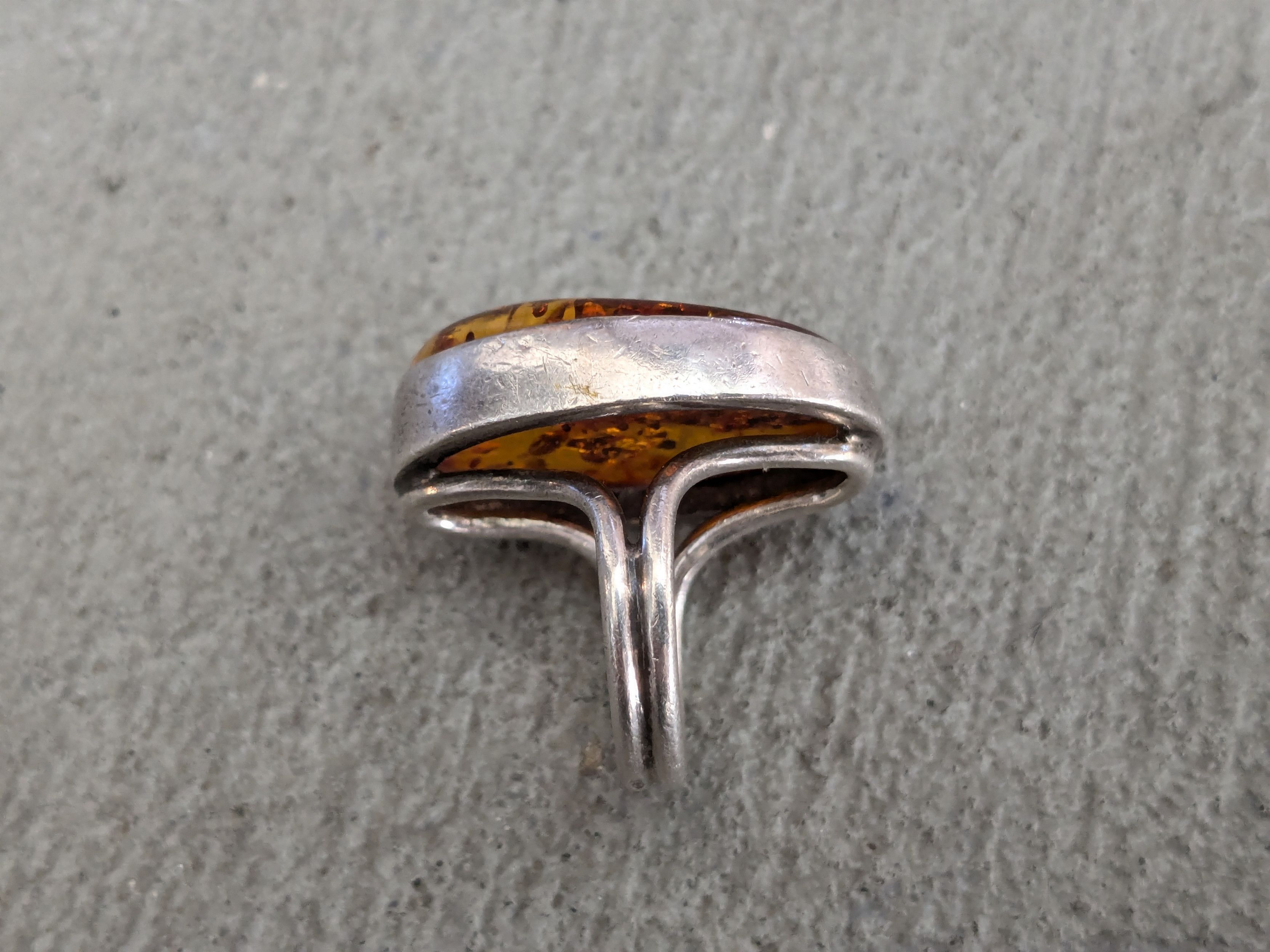Vintage Vintage Sterling Silver Ring Orange Amber Oval Size ONE SIZE - 7 Thumbnail