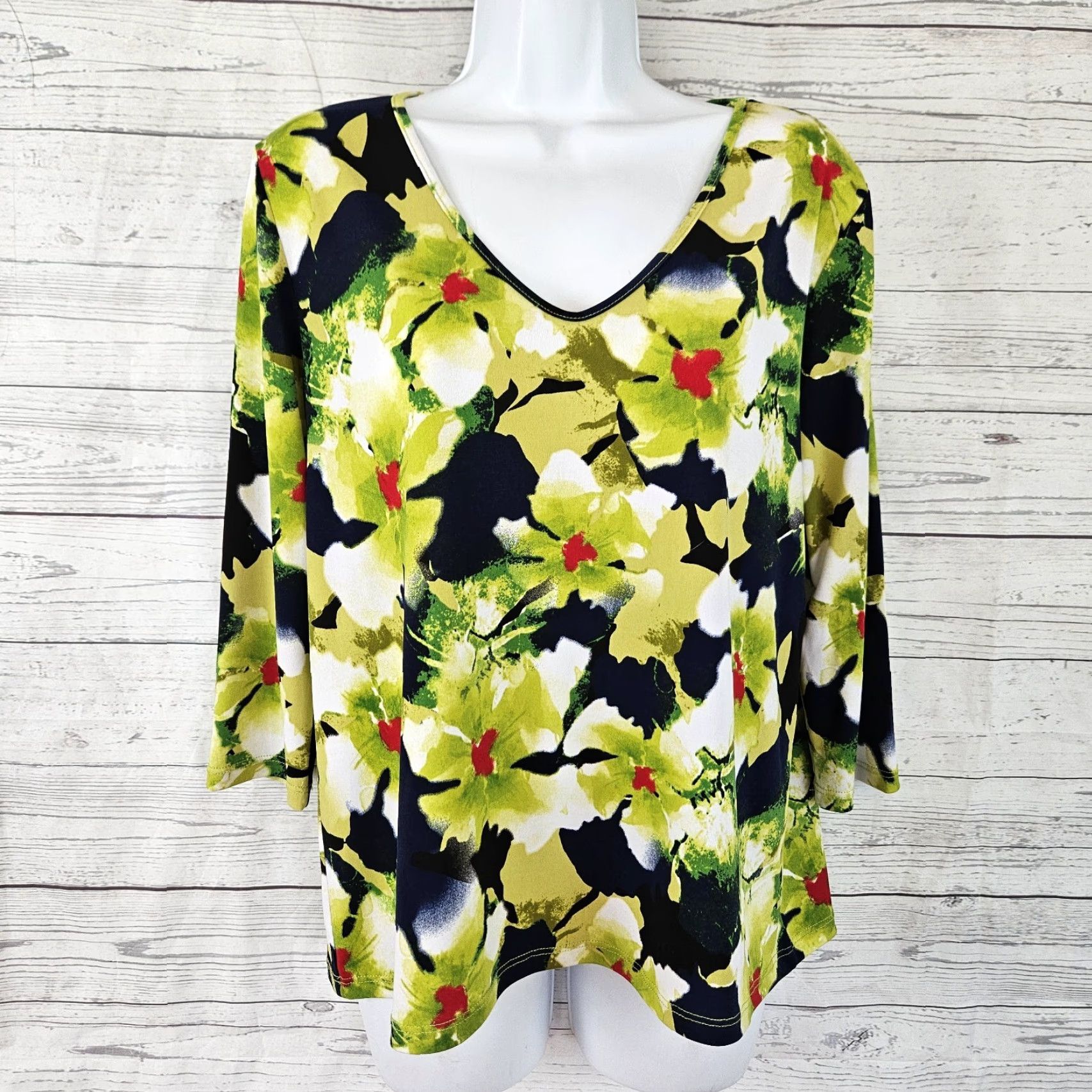 Vintage Clara Sun Woo Womens Top Blouse 3/4 Sleeve Scoop Neck Floral Green Blue Size S Small Mens Womens Girls Boys Size S / US 4 / IT 40 - 2 Thumbnail
