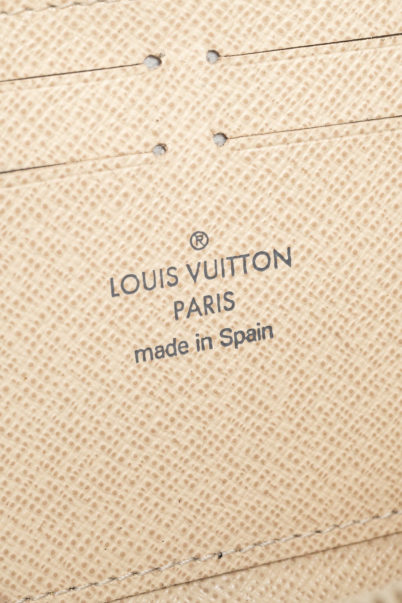 Louis Vuitton Louis Vuitton Clemence Damier Azur Canvas Zip Wallet Size ONE SIZE - 9 Thumbnail