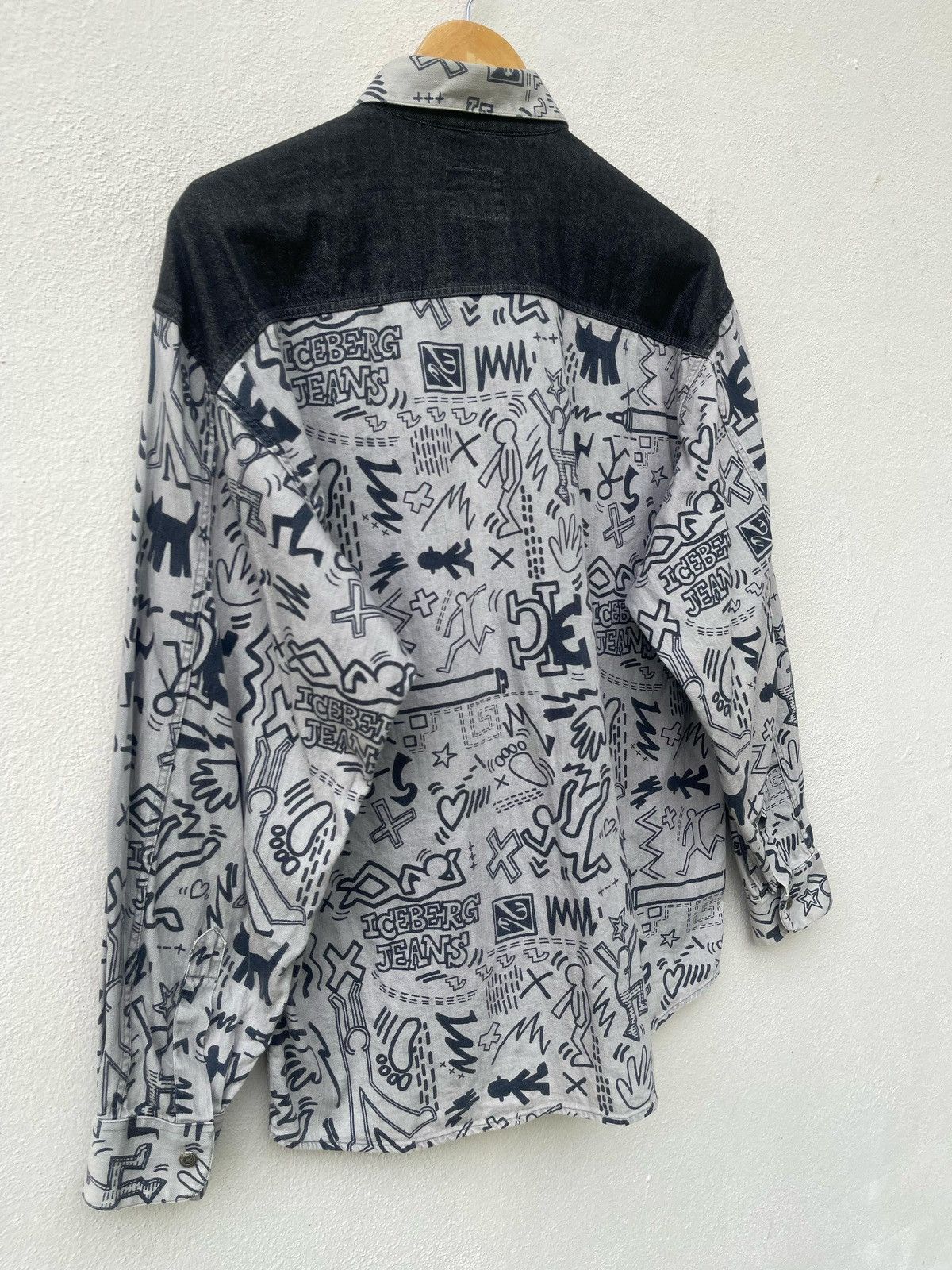 Iceberg × Keith Haring × Vintage 90s Iceberg Keith Haring Fullprint Button Shirt Size US M / EU 48-50 / 2 - 19 Thumbnail