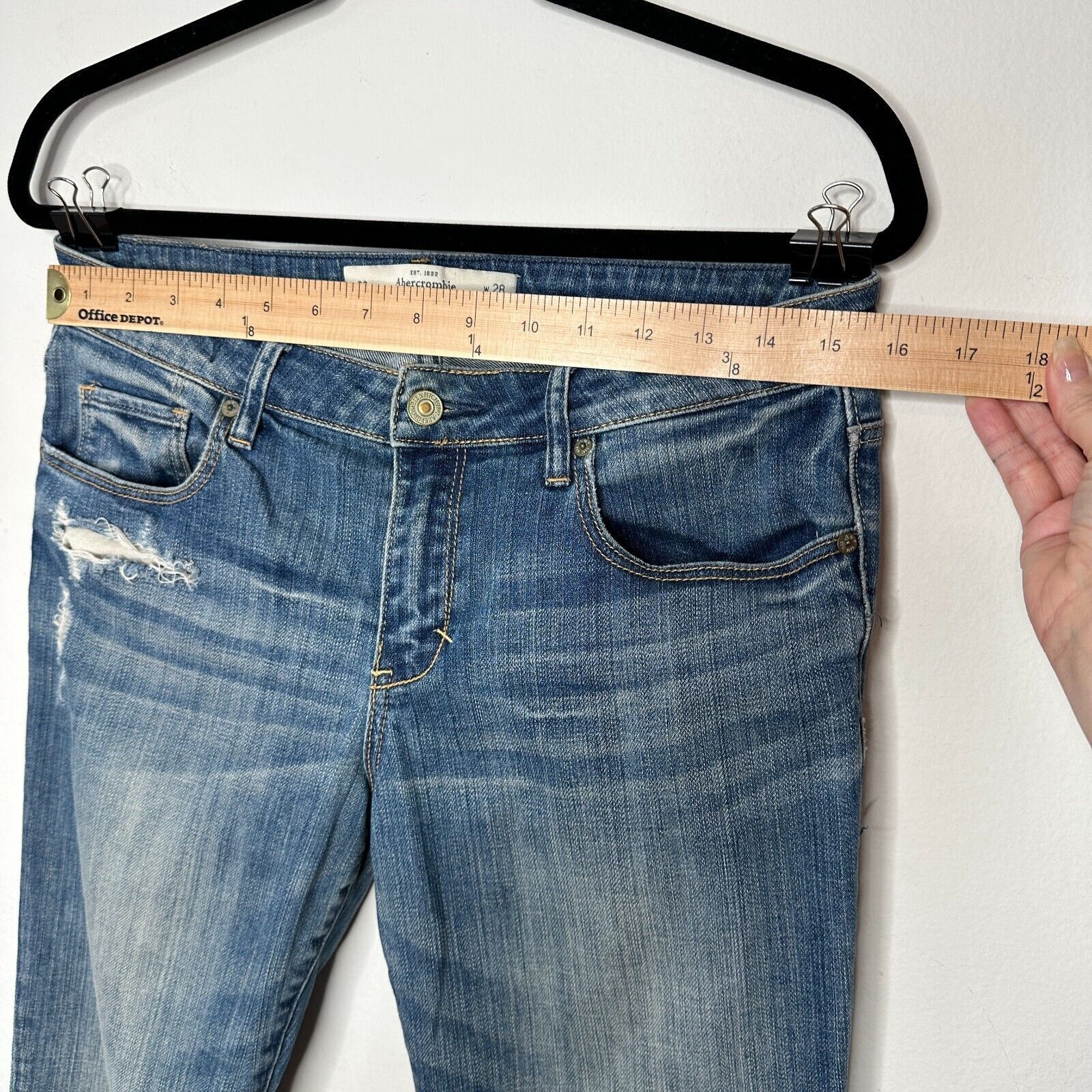 Abercrombie & Fitch Abercrombie & Fitch Blue Skinny Mid Rise Distress Jeans Size 28" / US 6 / IT 42 - 12 Thumbnail