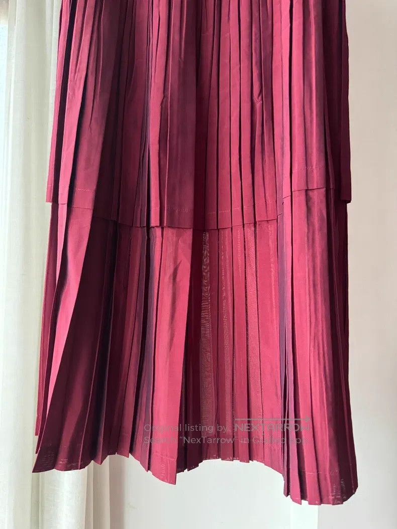 Issey Miyake Issey Miyake Double-layer Organ Pleated Burgundy Iridescen Size 25" / US 0 / IT 36 - 6 Thumbnail