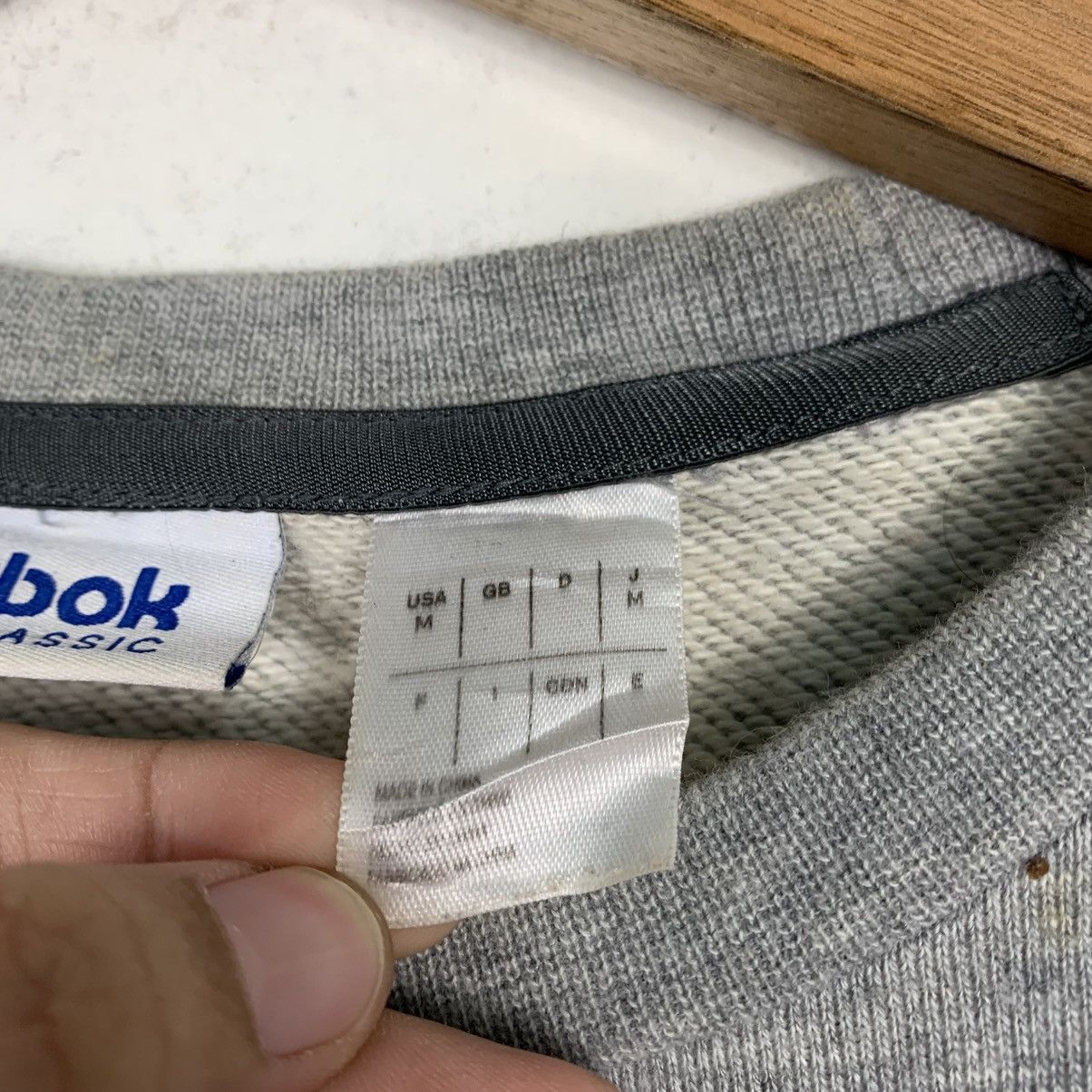 Reebok Vintage Y2K Reebok Crewneck Sweatshirt Size US M / EU 48-50 / 2 - 12 Thumbnail