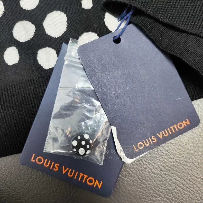 Louis Vuitton Louis Vuitton Polka-dot Sweater Size L / US 10 / IT 46 - 5 Thumbnail