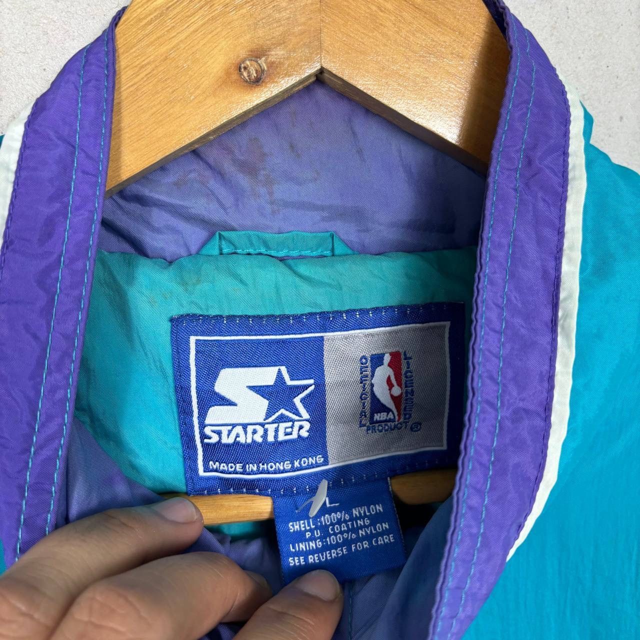 Starter Vintage 90s Starter Charlotte Hornets NBA Team Jacket Size US L / EU 52-54 / 3 - 13 Thumbnail