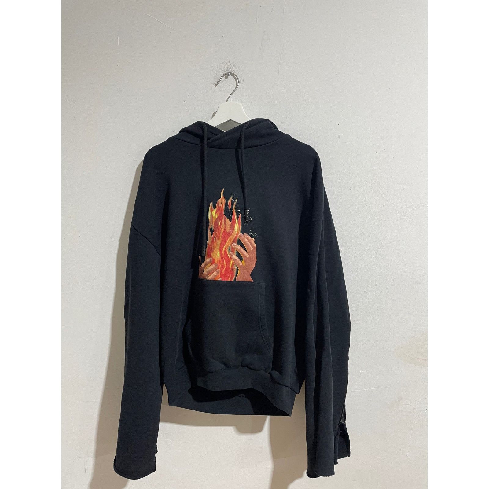 Off-White OFF-WHITE DIAG FIRE BACK ZIP HOODIE SIZE SMALL Size US S / EU 44-46 / 1 - 1 Thumbnail