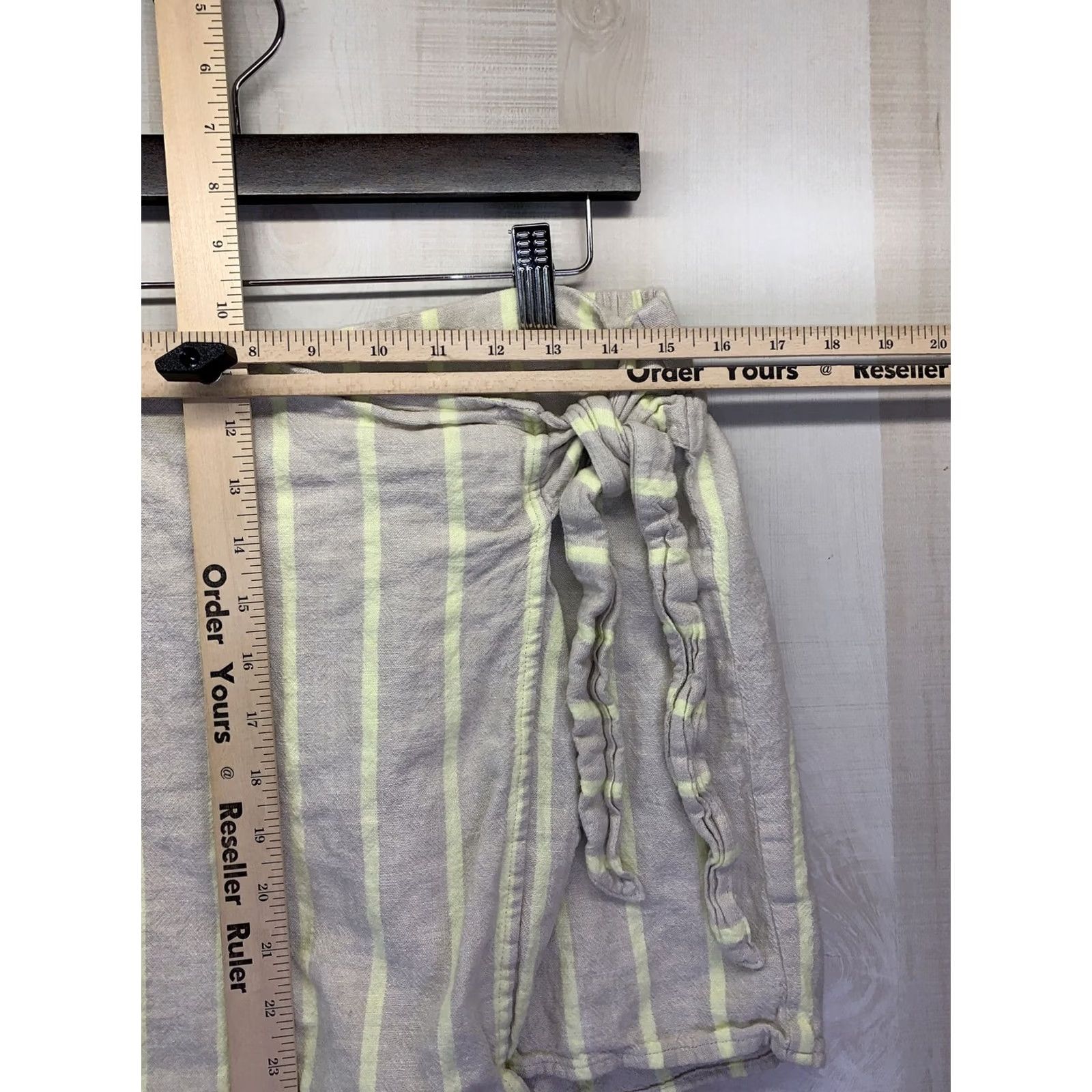 Loft LOFT Skort Women’s M Khaki Neon Yellow Striped Tie Side Casual Travel Beach Walking-4166 Mens? Womens Size 32" / US 10 / IT 46 - 2 Thumbnail